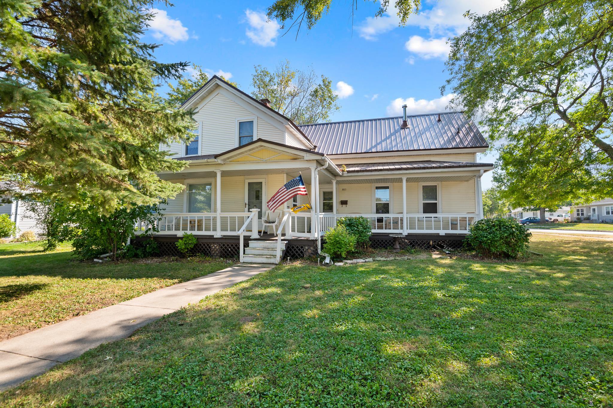 801 ERIE Street property preview photograph