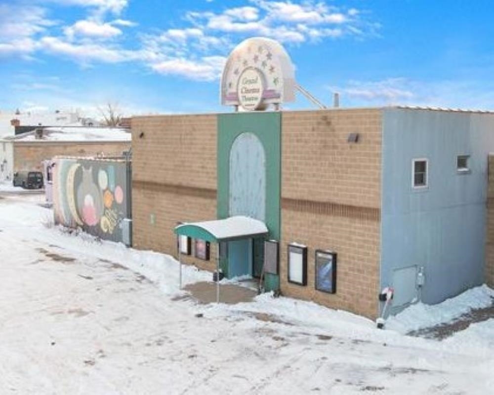 208 WOLF RIVER Plaza property preview photograph