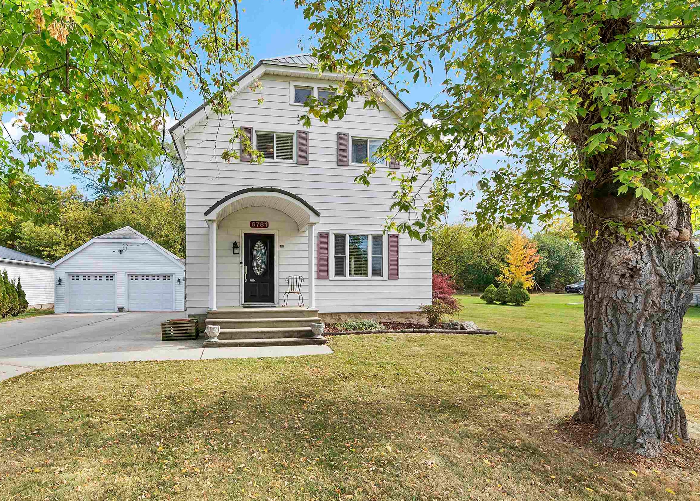 6781 DEUSTER Street property preview photograph
