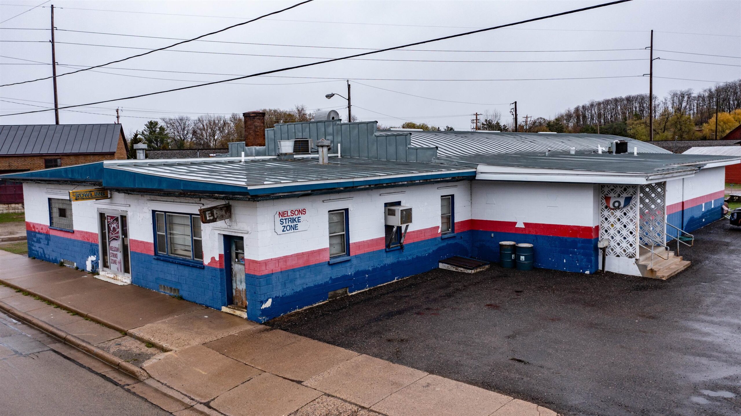 408 OAK Street property preview photograph