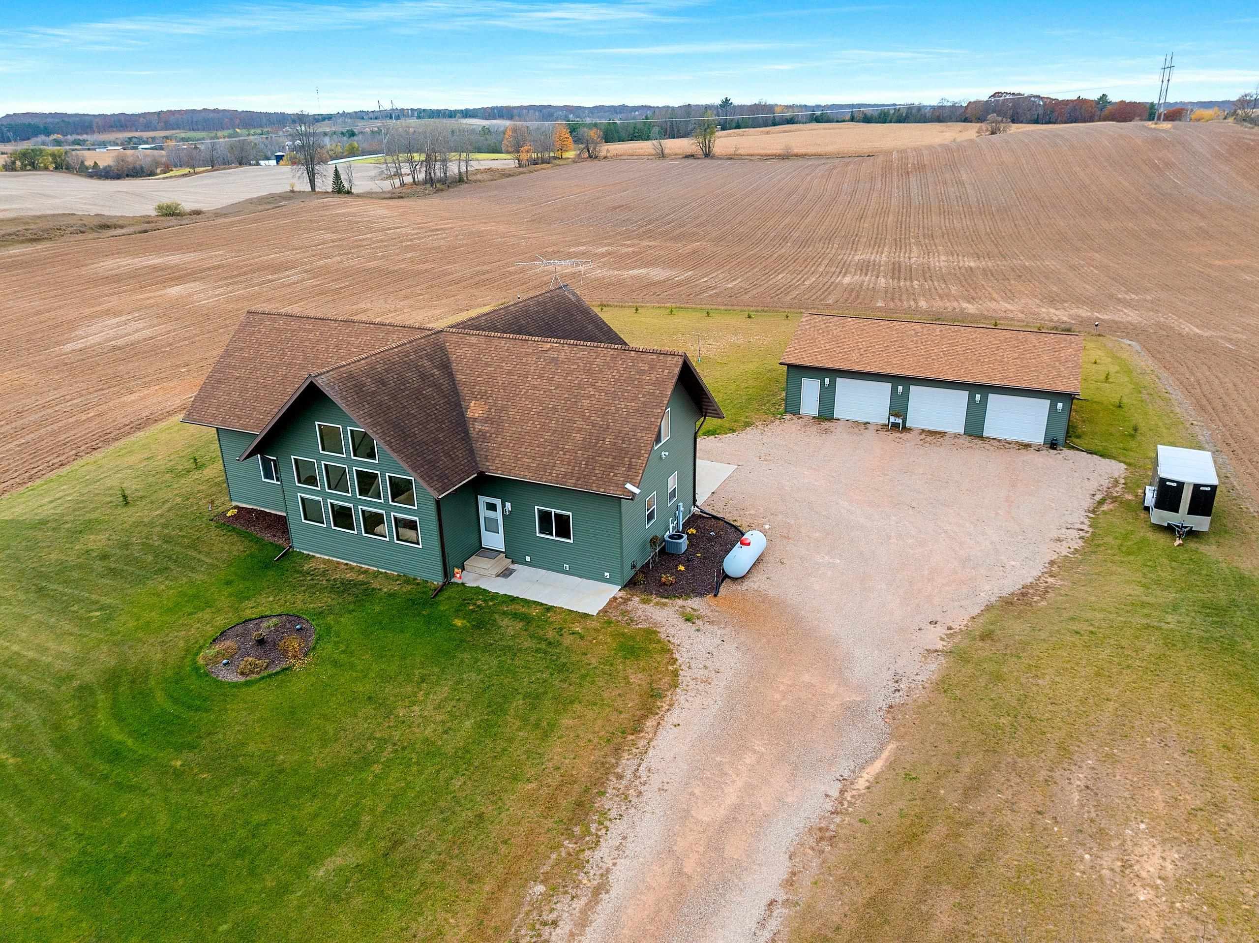 10355 BRAZEAU TOWN HALL Road property preview photograph