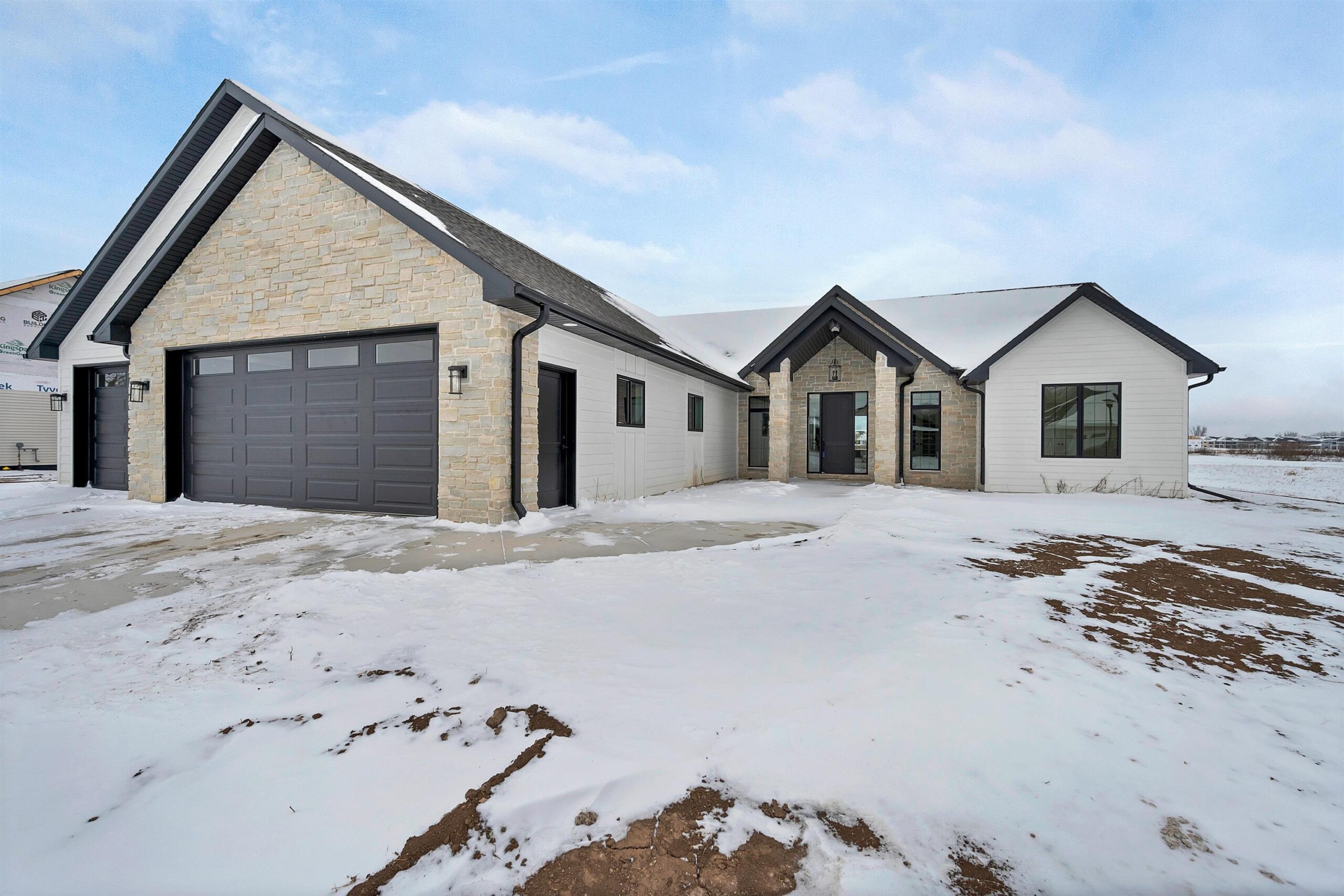 110 BECKERAE Court property preview photograph