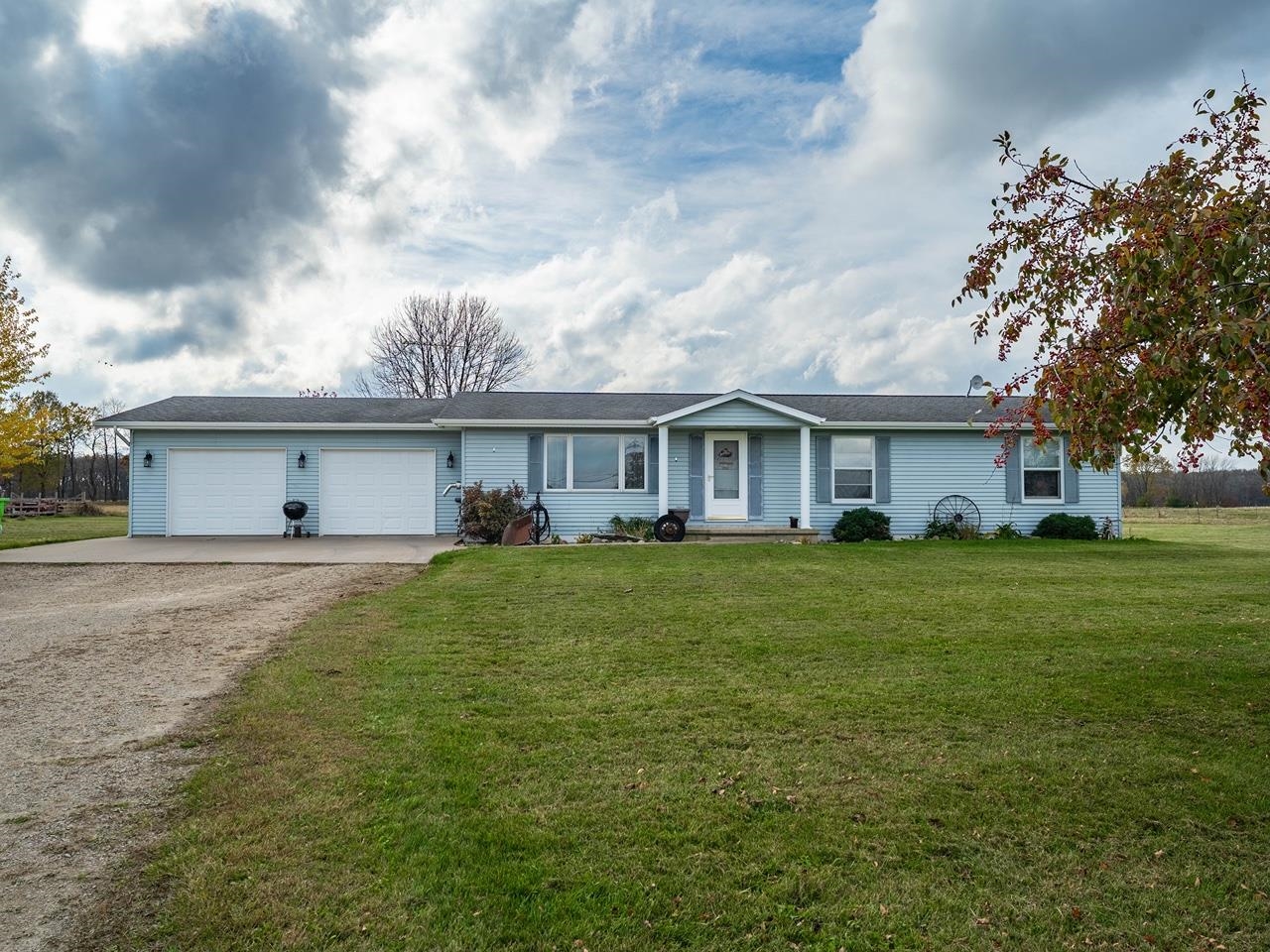 9037 COUNTY ROAD D property preview photograph