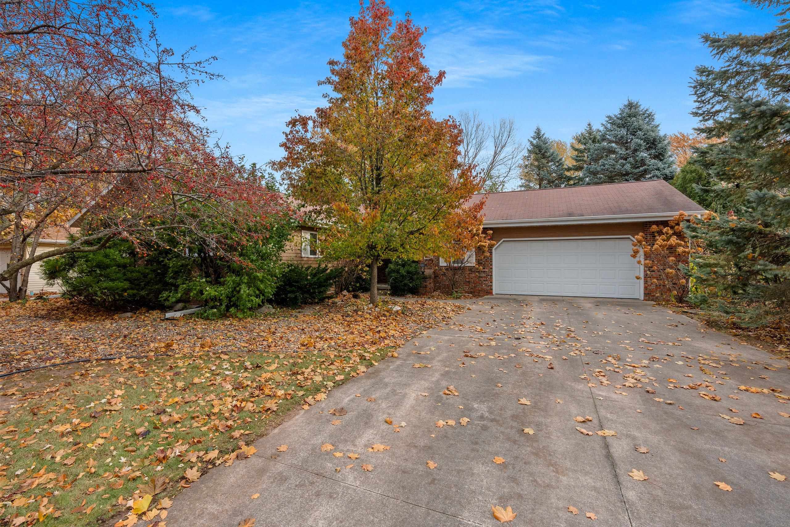 3118 ONEIDA Street property preview photograph