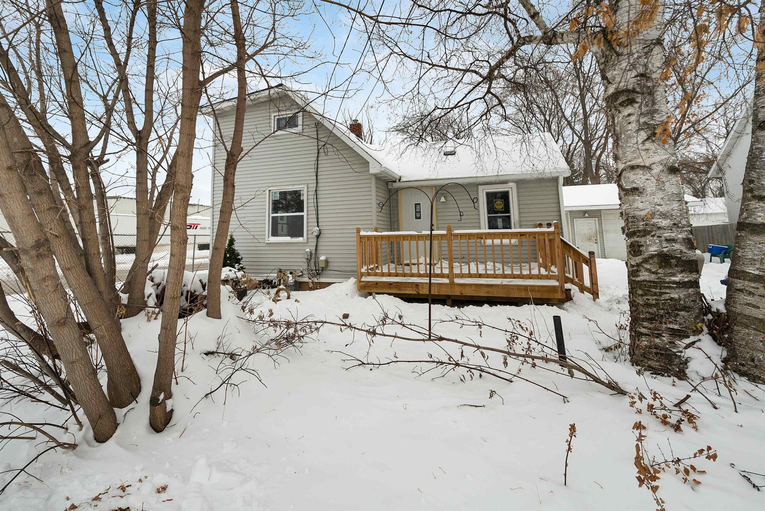412 FORT HOWARD Avenue property preview photograph