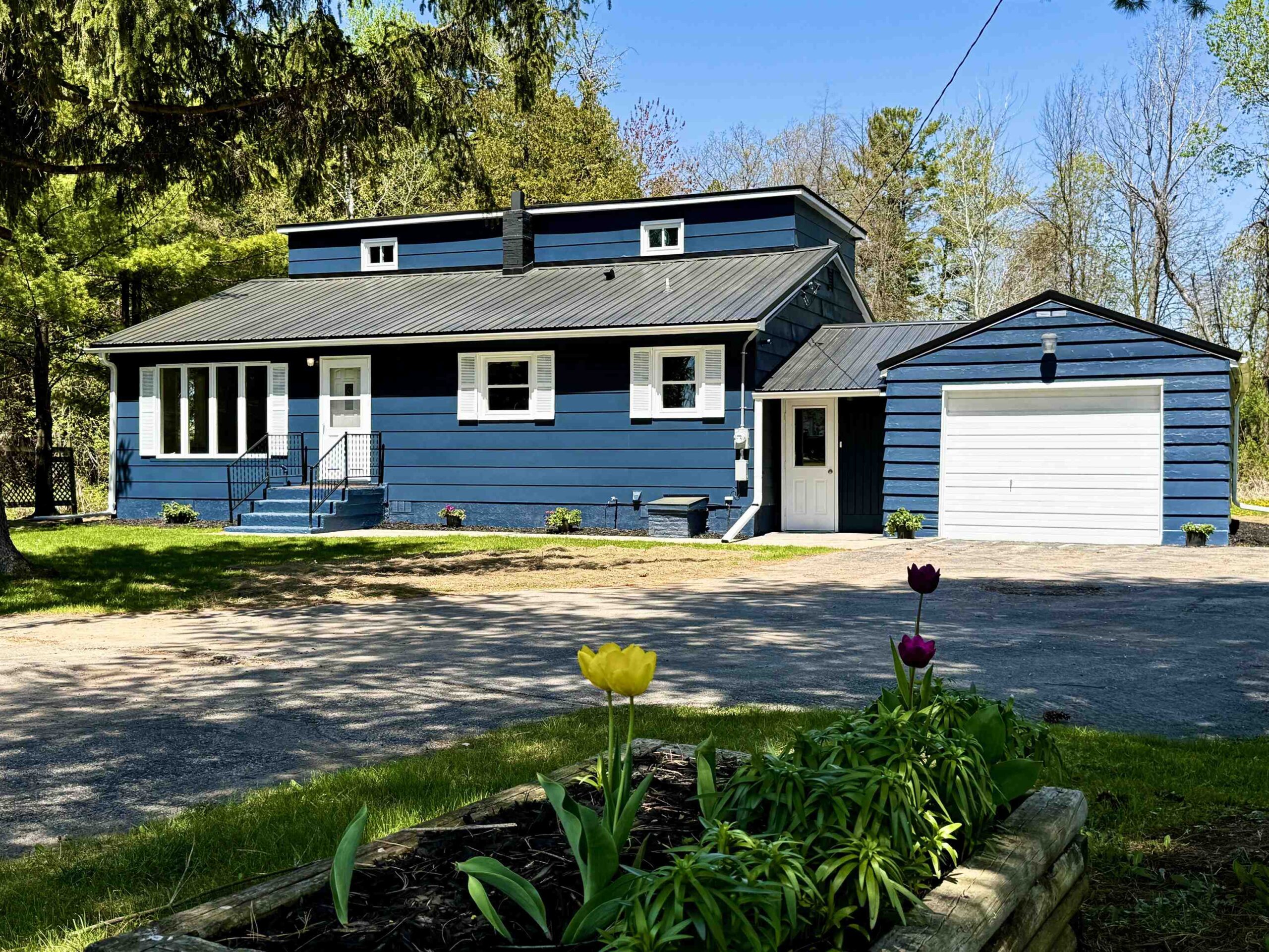 W8556 STATE HIGHWAY 64 property preview photograph