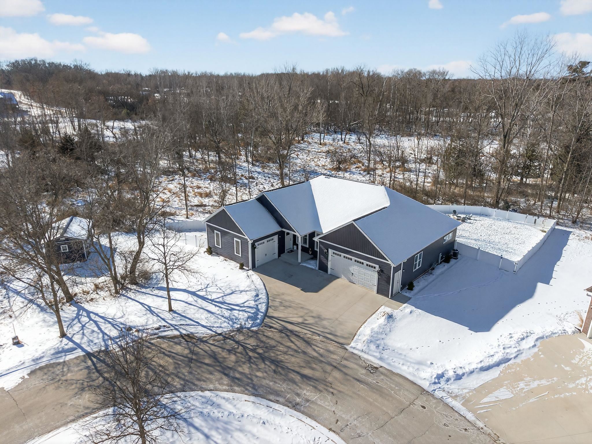 631 FIDDLEHEAD Court property preview photograph