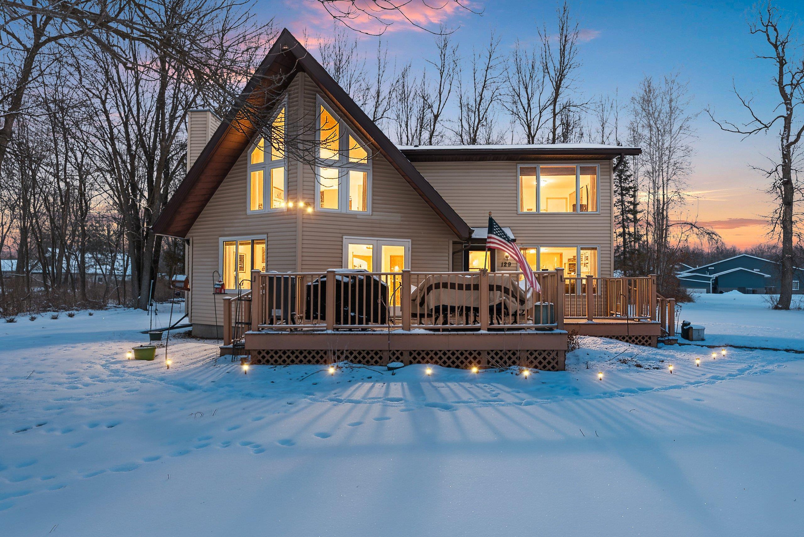129 W WALLRICH Road property preview photograph