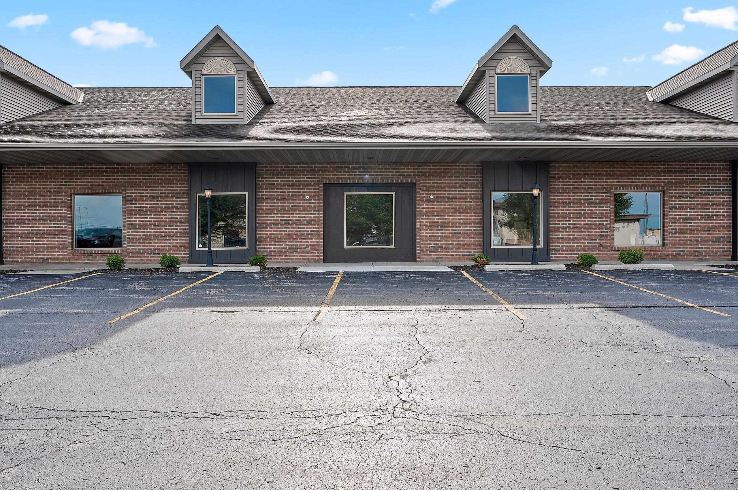 2071 CENTRAL Drive property preview photograph