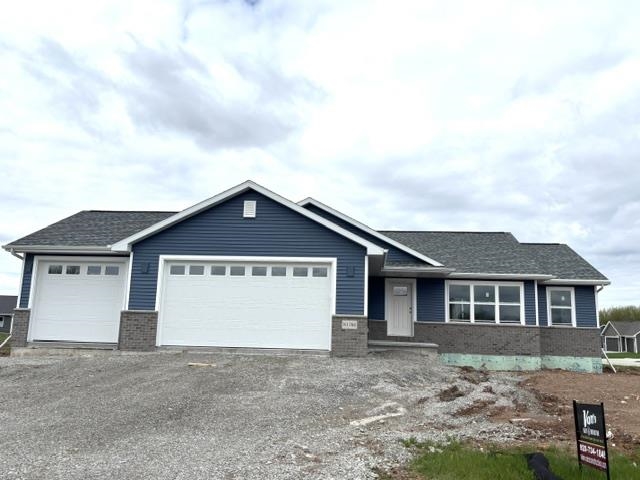 N1765 WATERLEFE Drive property preview photograph