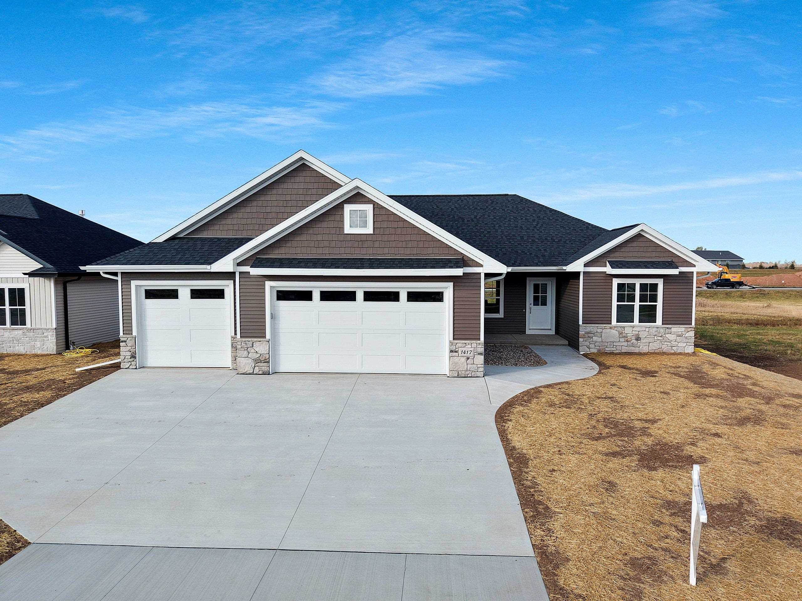 1417 CROSSROADS Drive property preview photograph