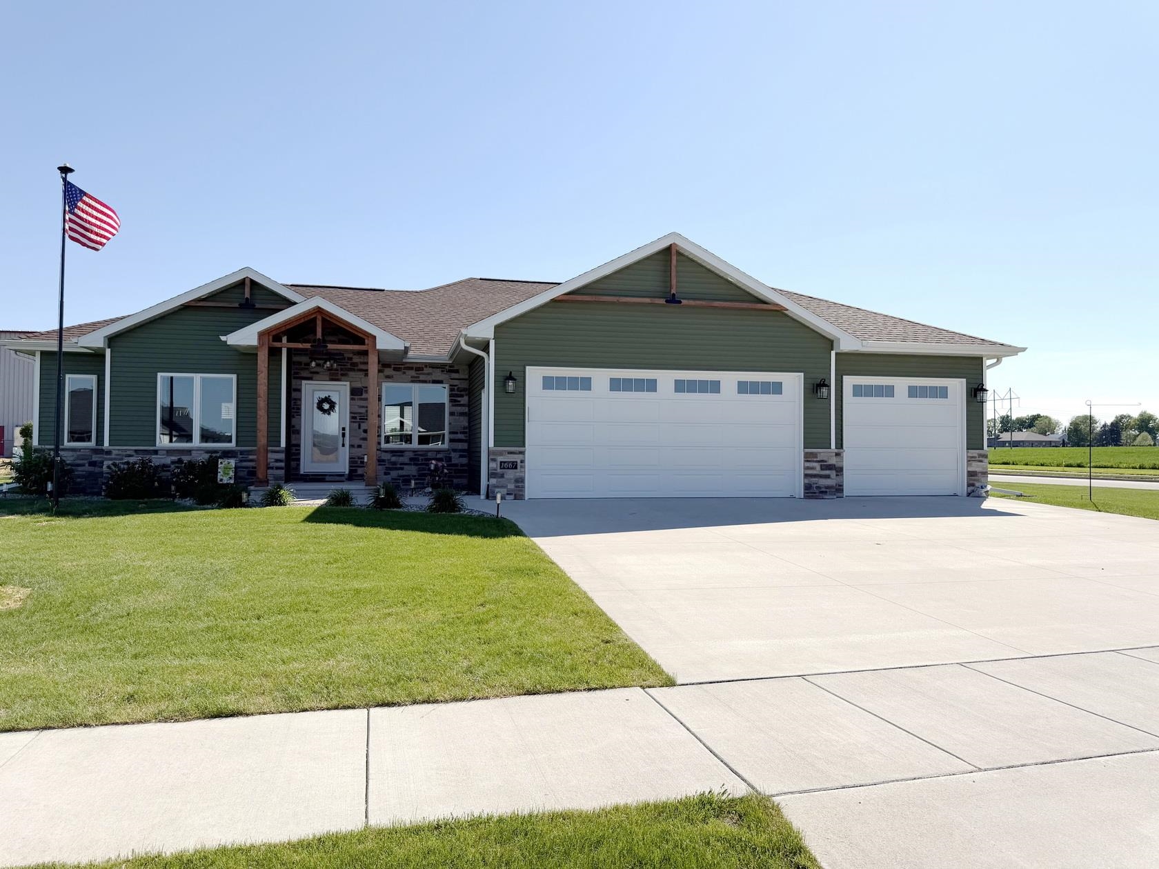 1667 TORCHWOOD Trail property preview photograph