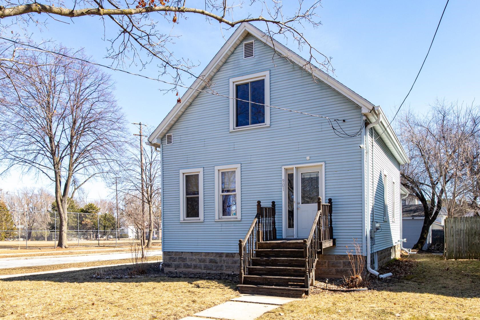 901 S GREENWOOD Avenue property preview photograph