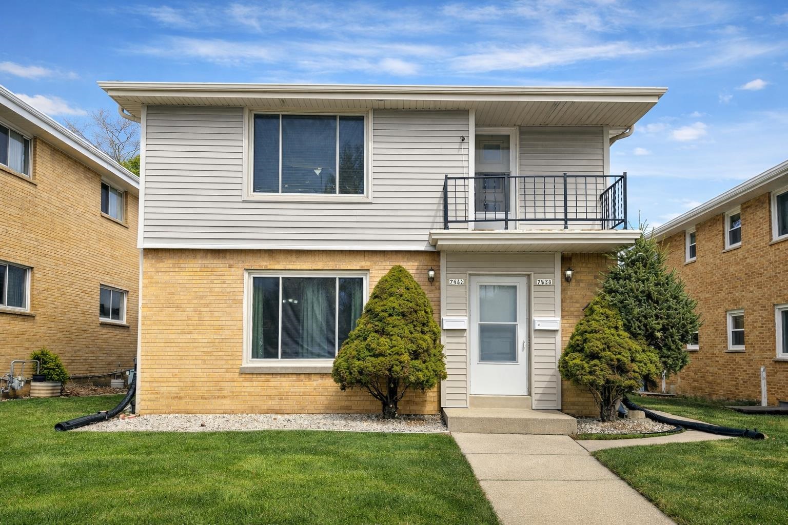 7930 W CONGRESS Street property preview photograph