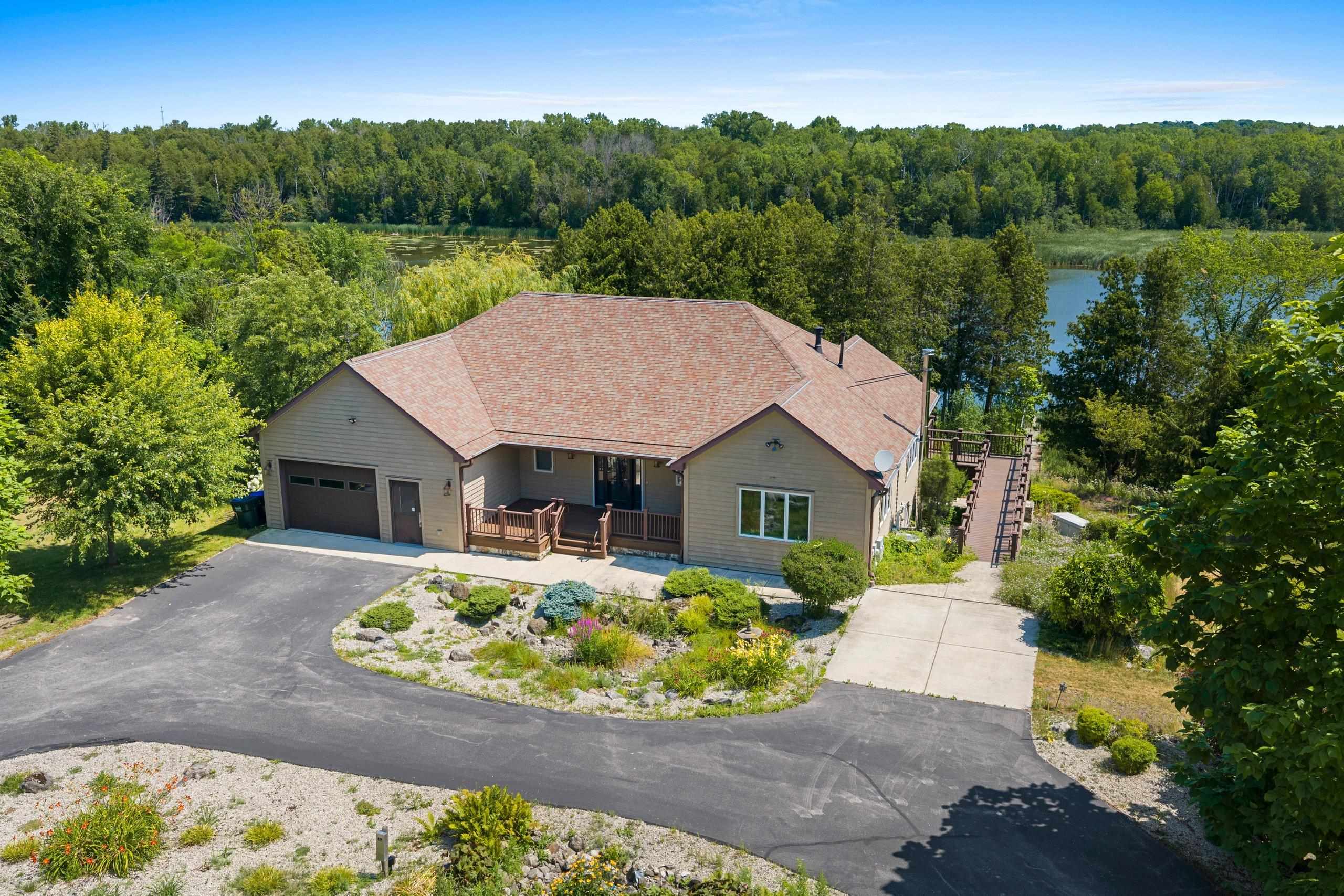 658 N FOREST Drive property preview photograph