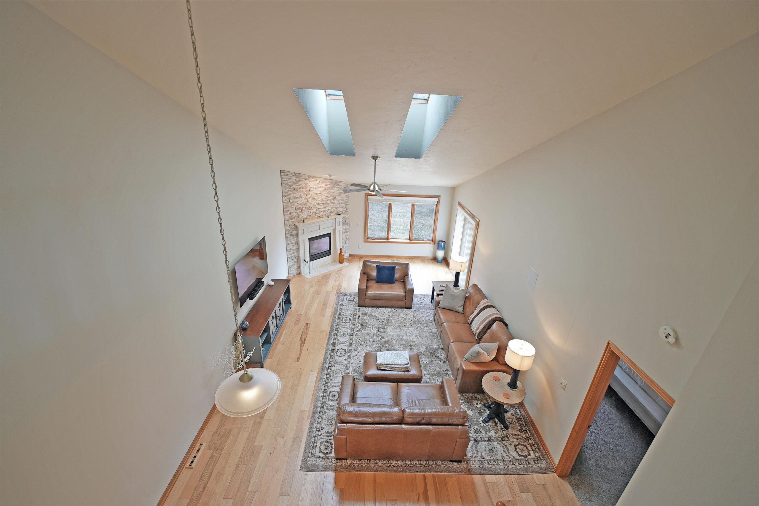 1064 CORONADO Court property preview photograph