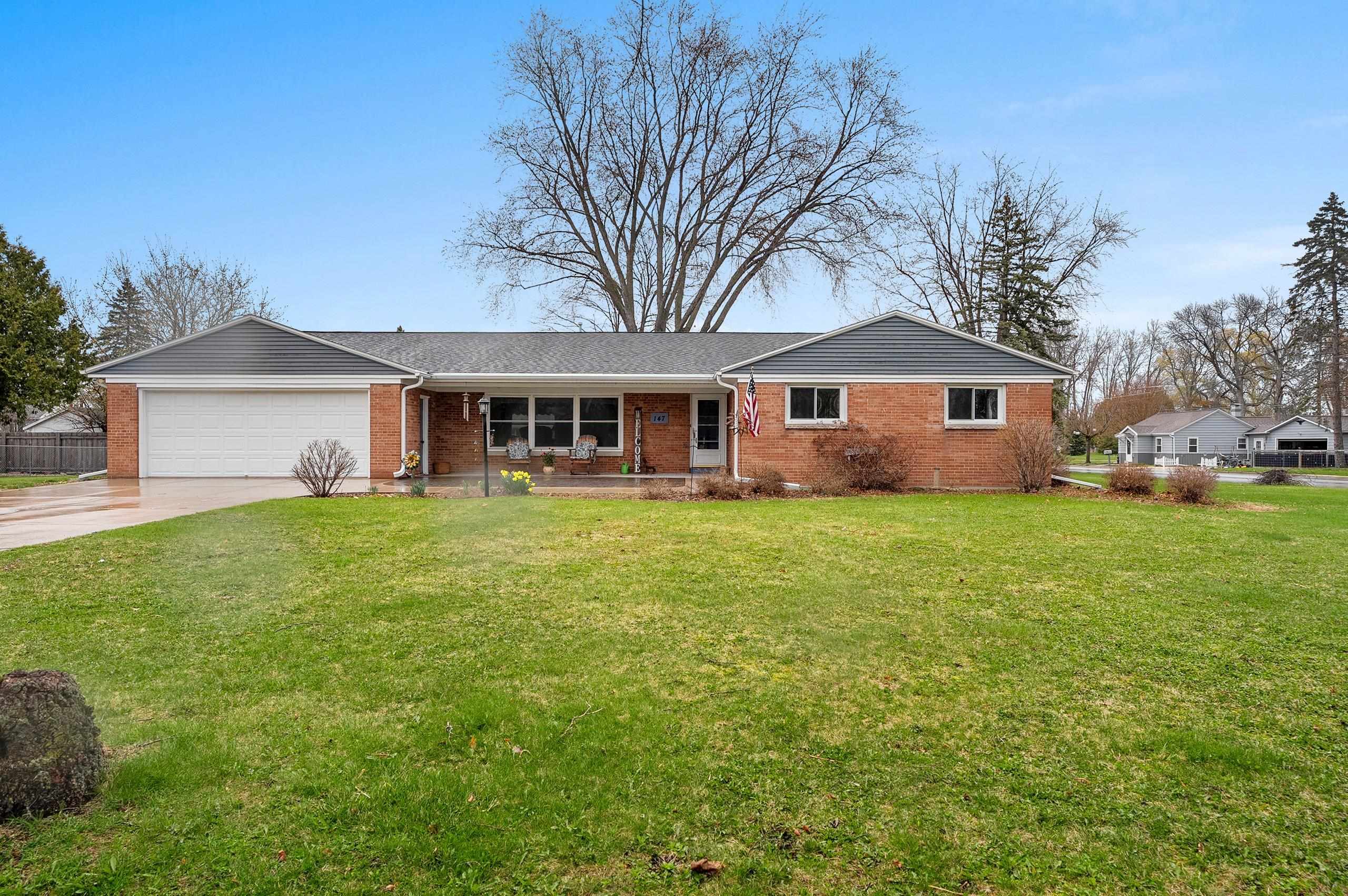 147 QUINCY Street property preview photograph