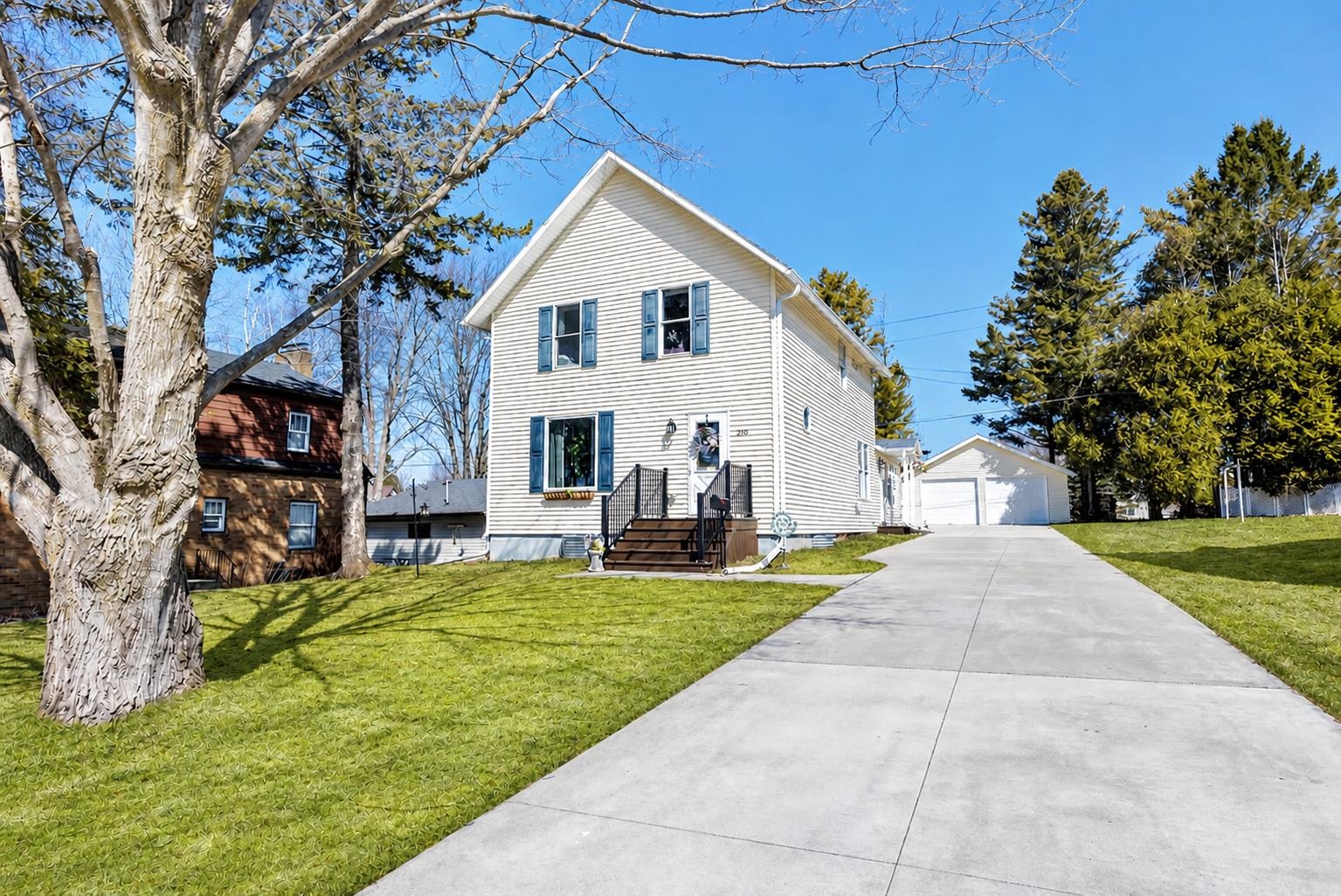 219 ROLLAND Street property preview photograph
