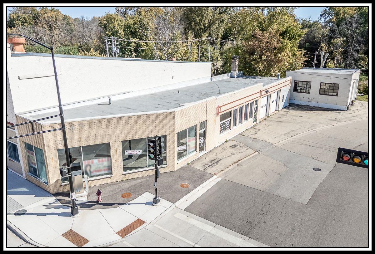 200 N PEARL Street property preview photograph