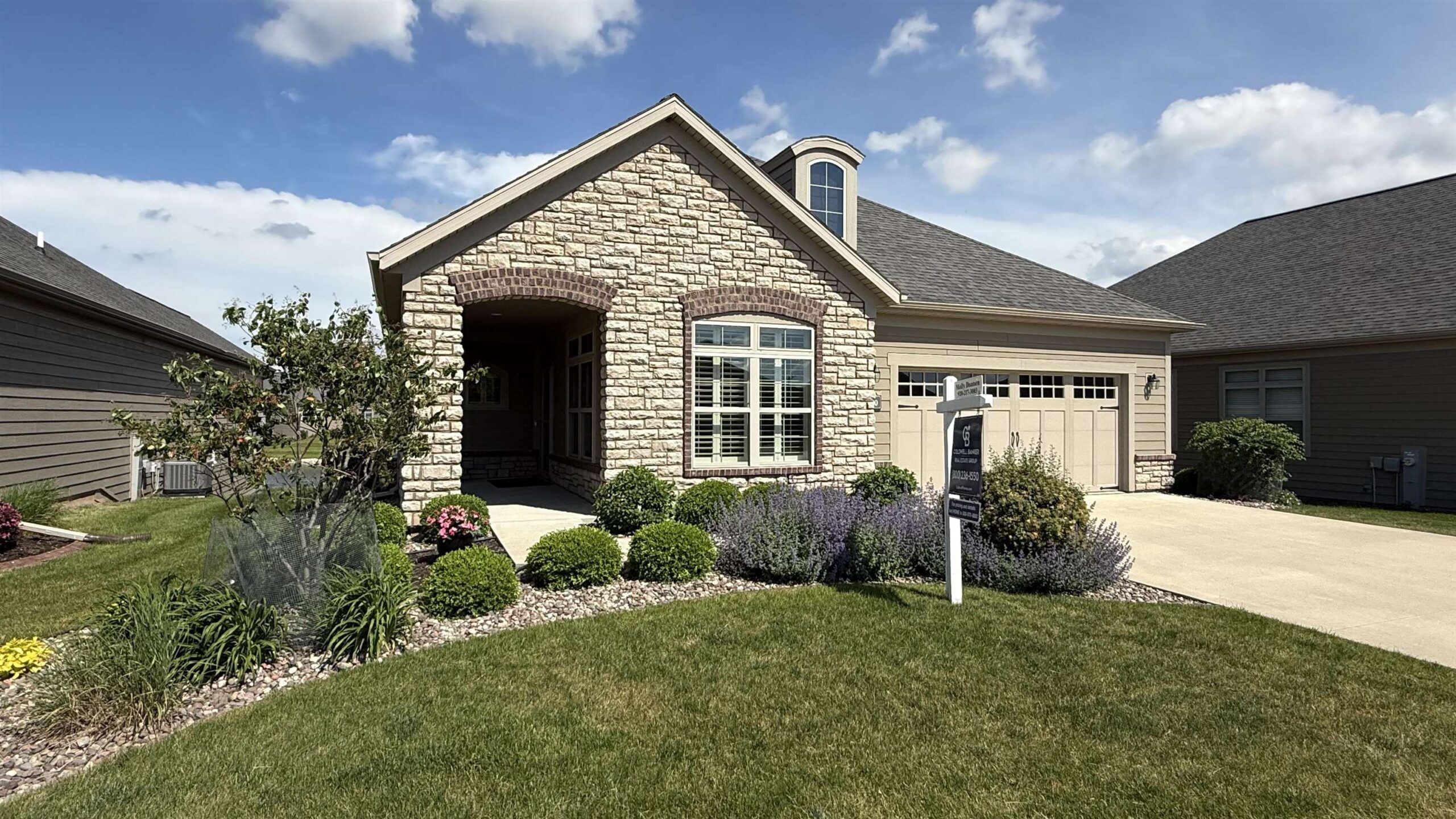 200 RACCOON BERRY Way property preview photograph