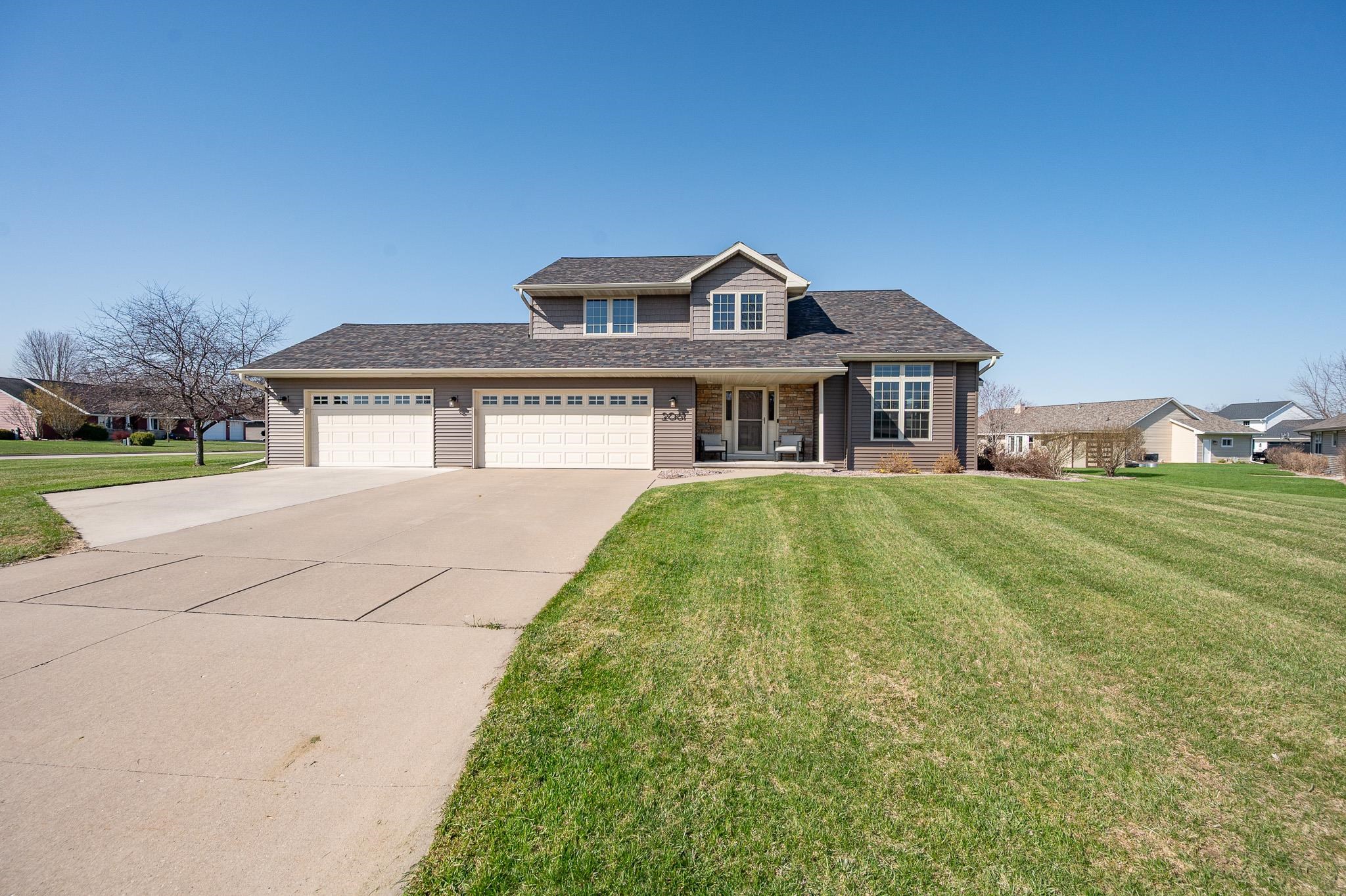 2061 W HIGGINS Hill property preview photograph