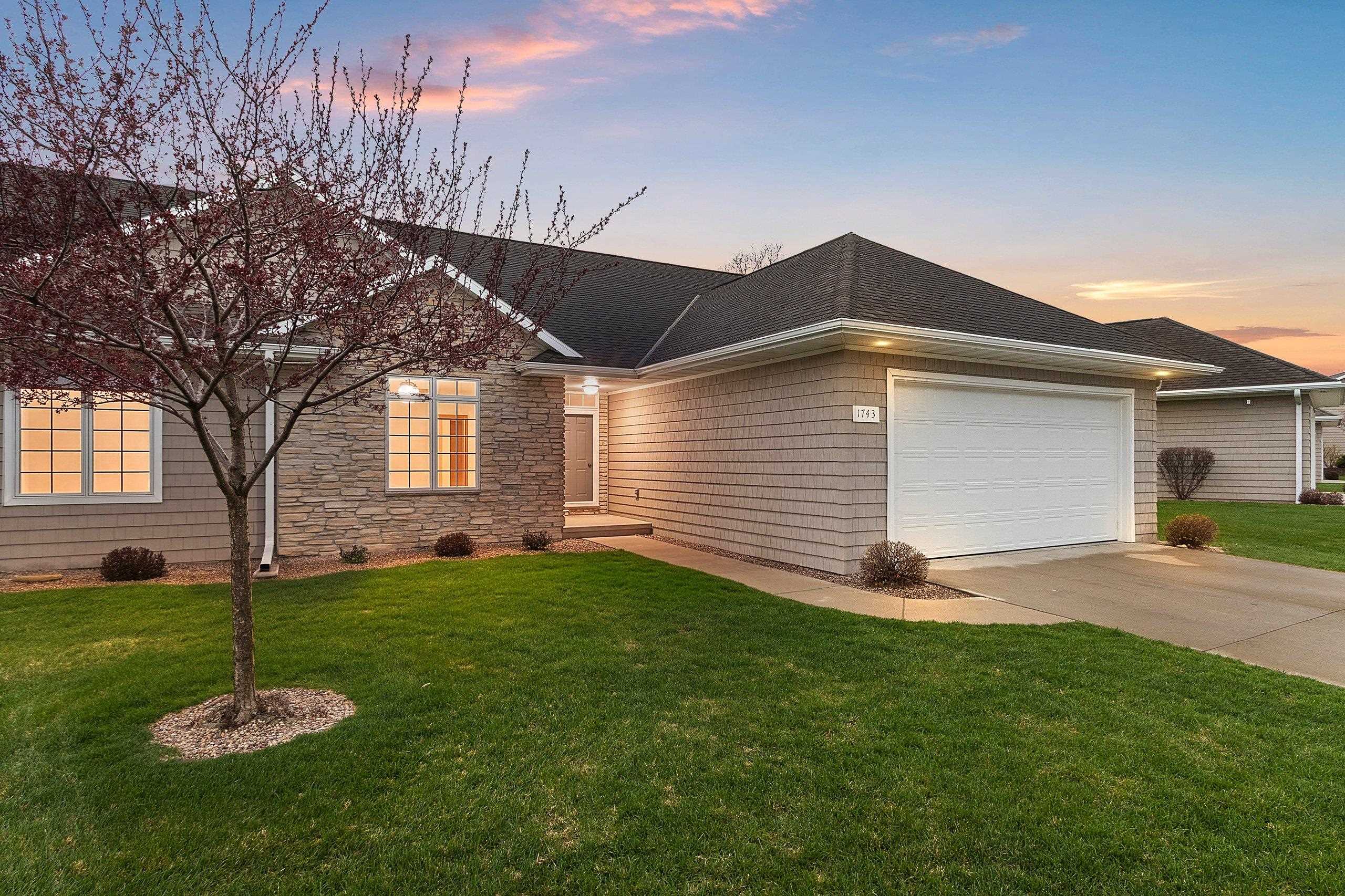 1743 REMINGTON RIDGE Way property preview photograph