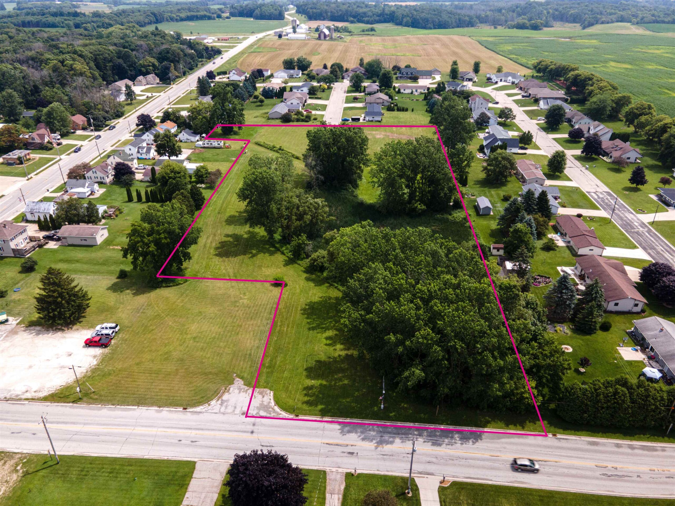 E MENASHA Avenue property preview photograph