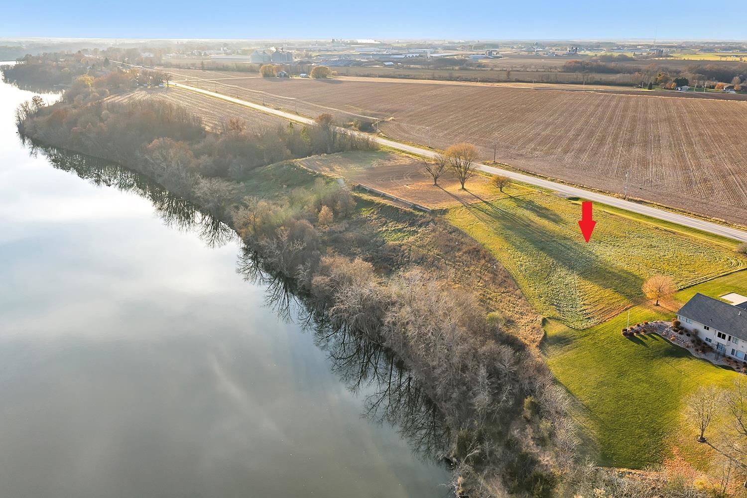 4251 LOST DAUPHIN Road property preview photograph