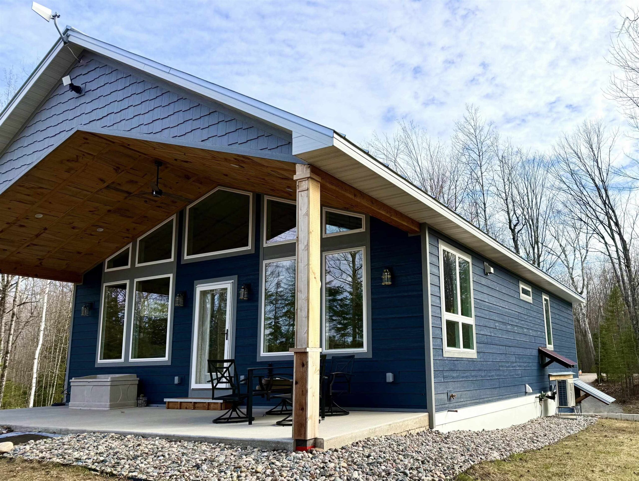 3838 BEAR LAKE Lane property preview photograph