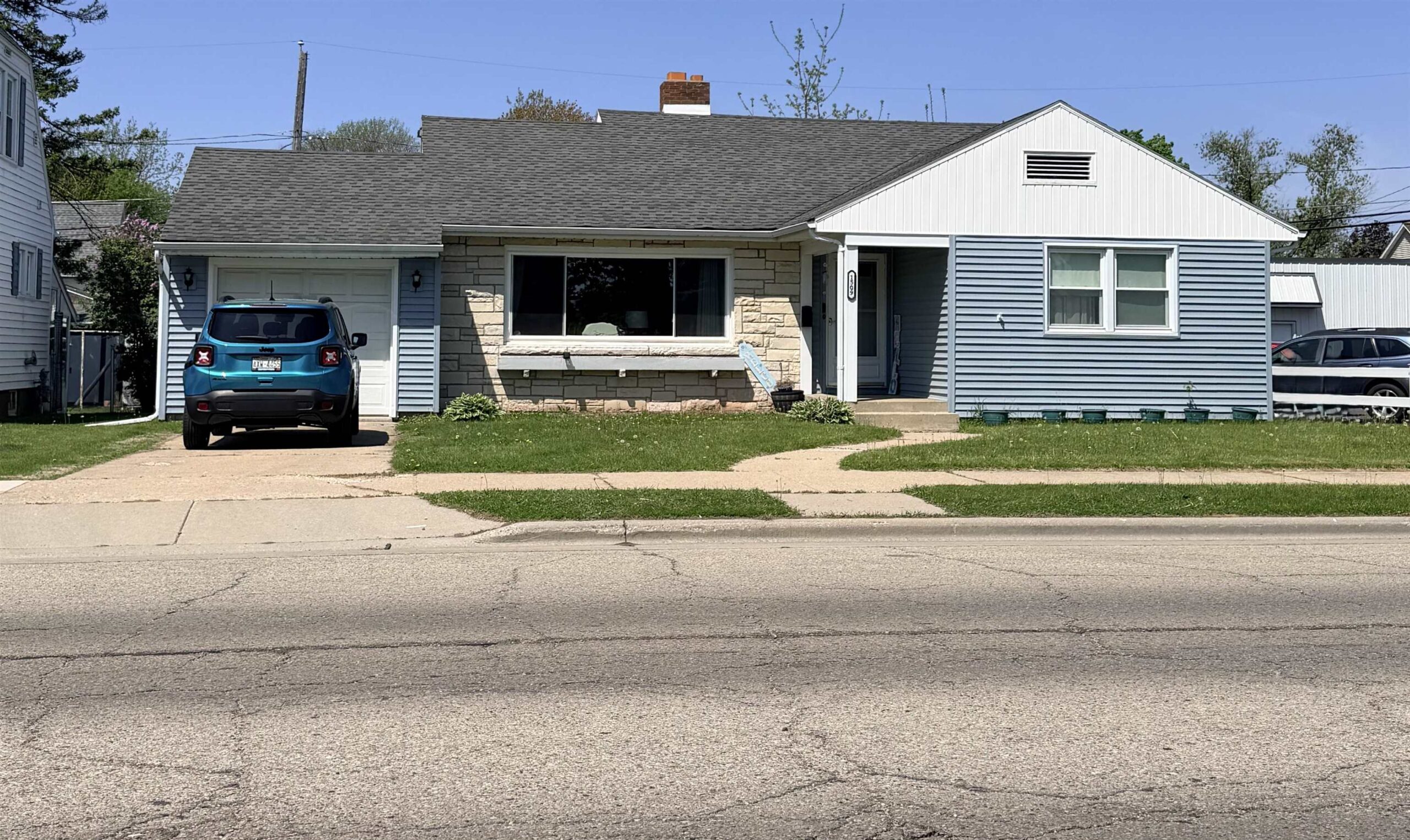 1509 PIERCE Avenue property preview photograph