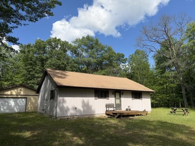 W9808 TROUT HAVEN Road property preview photograph