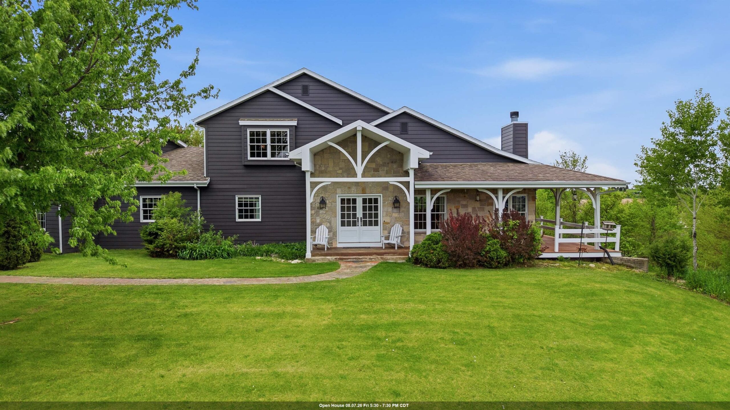 W2832 SUNSET Drive property preview photograph