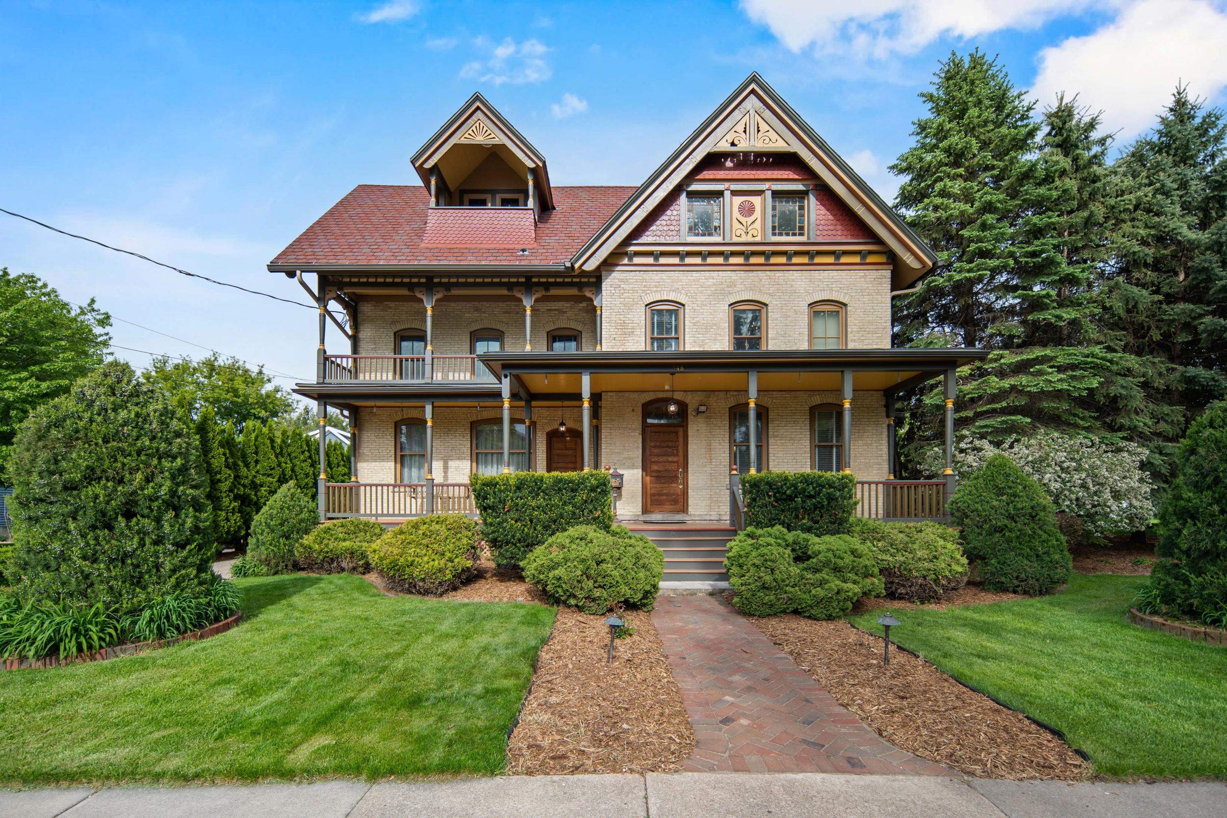 348 NAYMUT Street property preview photograph