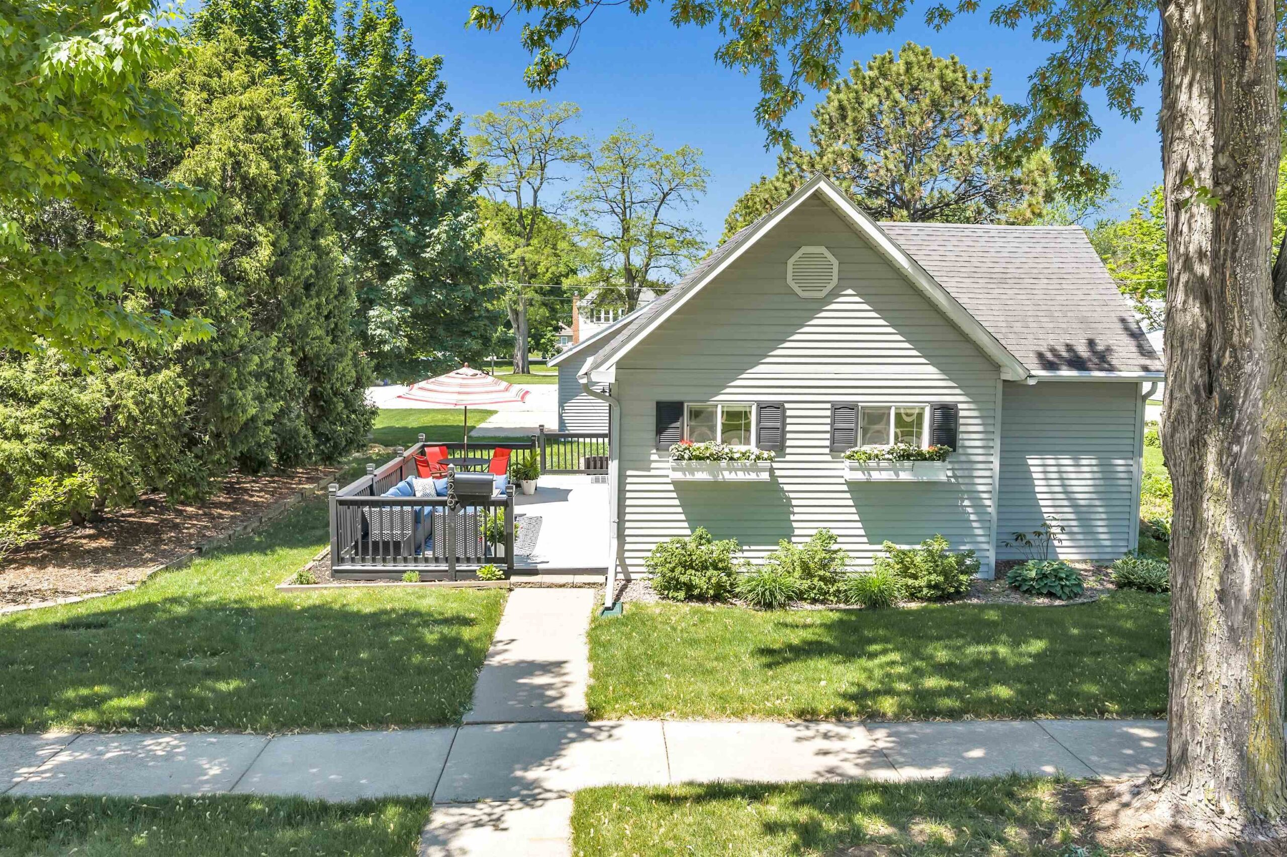 226 S ONTARIO Street property preview photograph