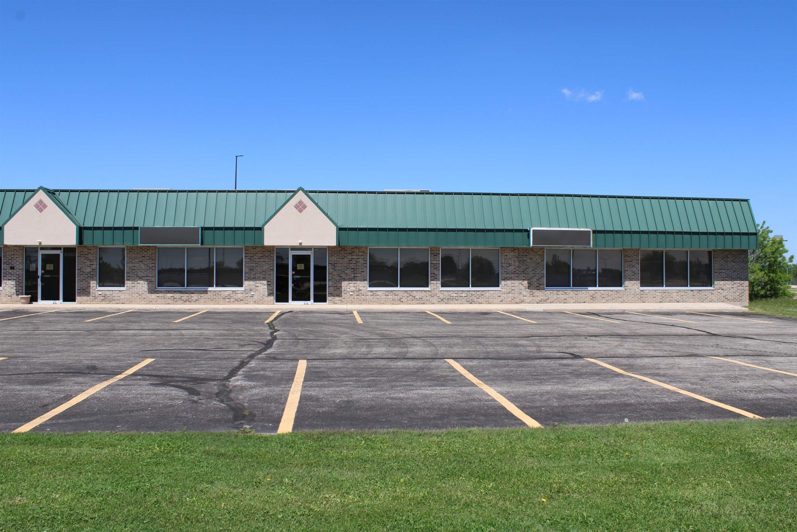 848 S MILITARY Road property preview photograph