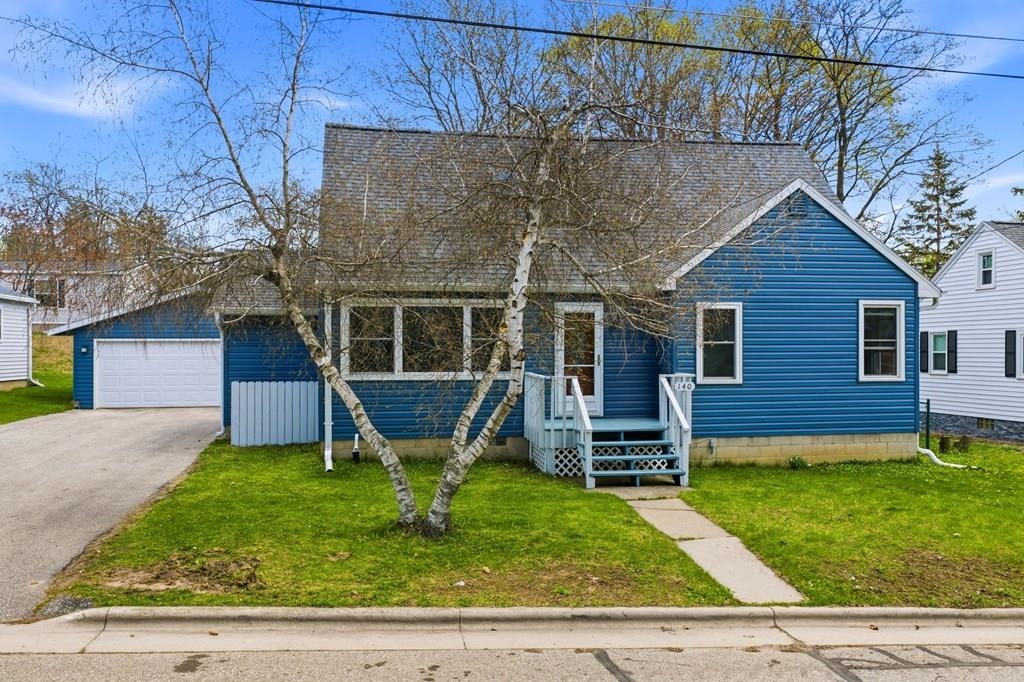 140 N 8TH Place property preview photograph