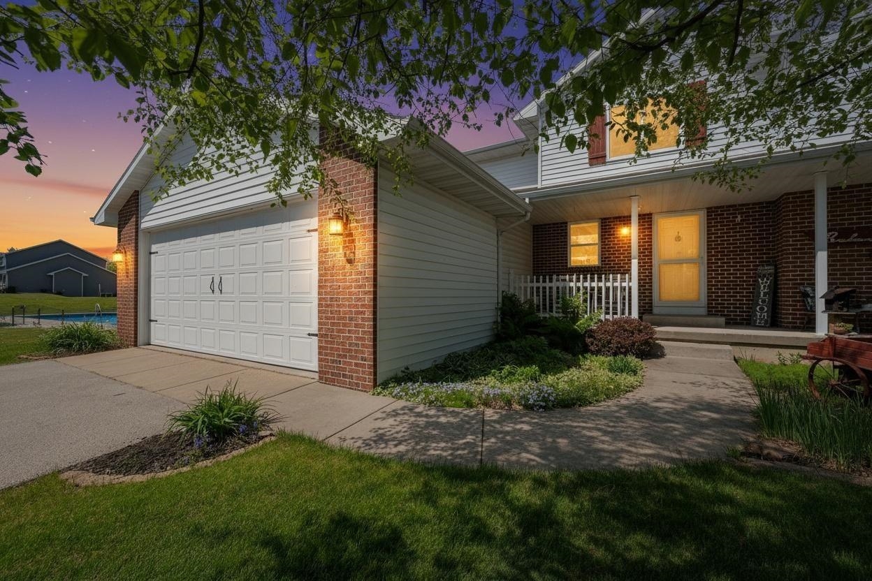 483 MADELINE Lane property preview photograph