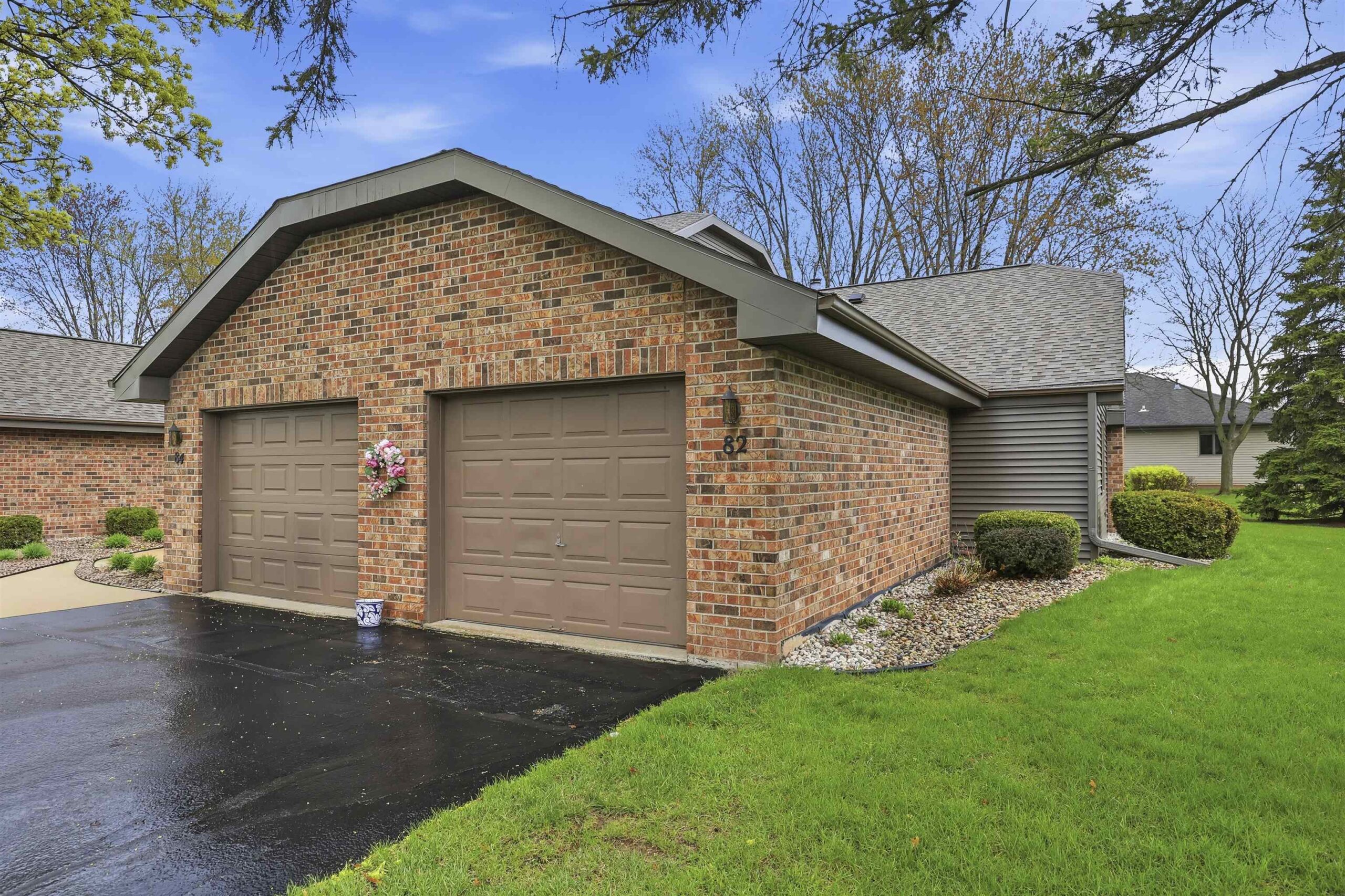 82 SPENCER VILLAGE Court property preview photograph