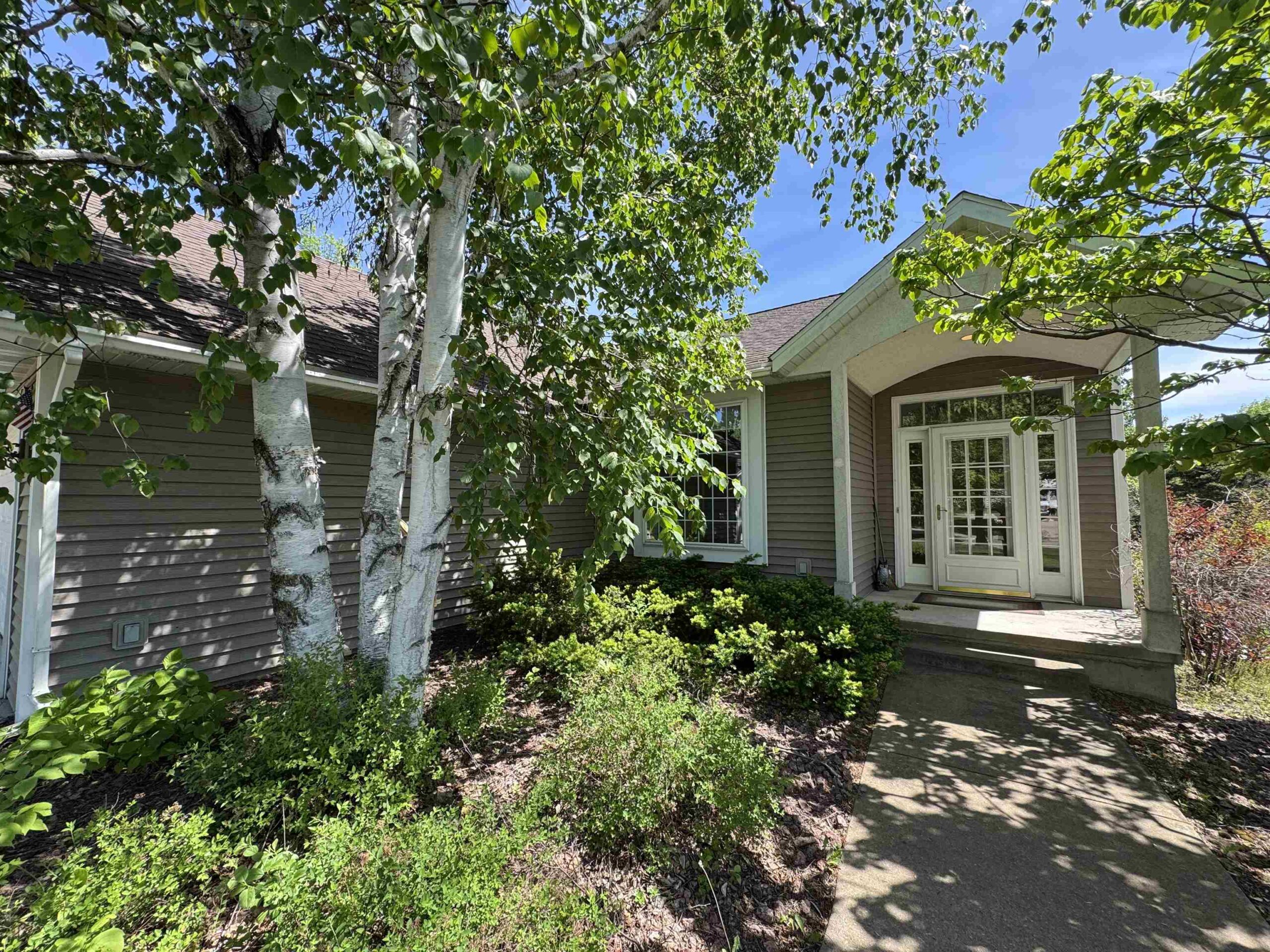 451 OAKVIEW MEADOW Street property preview photograph