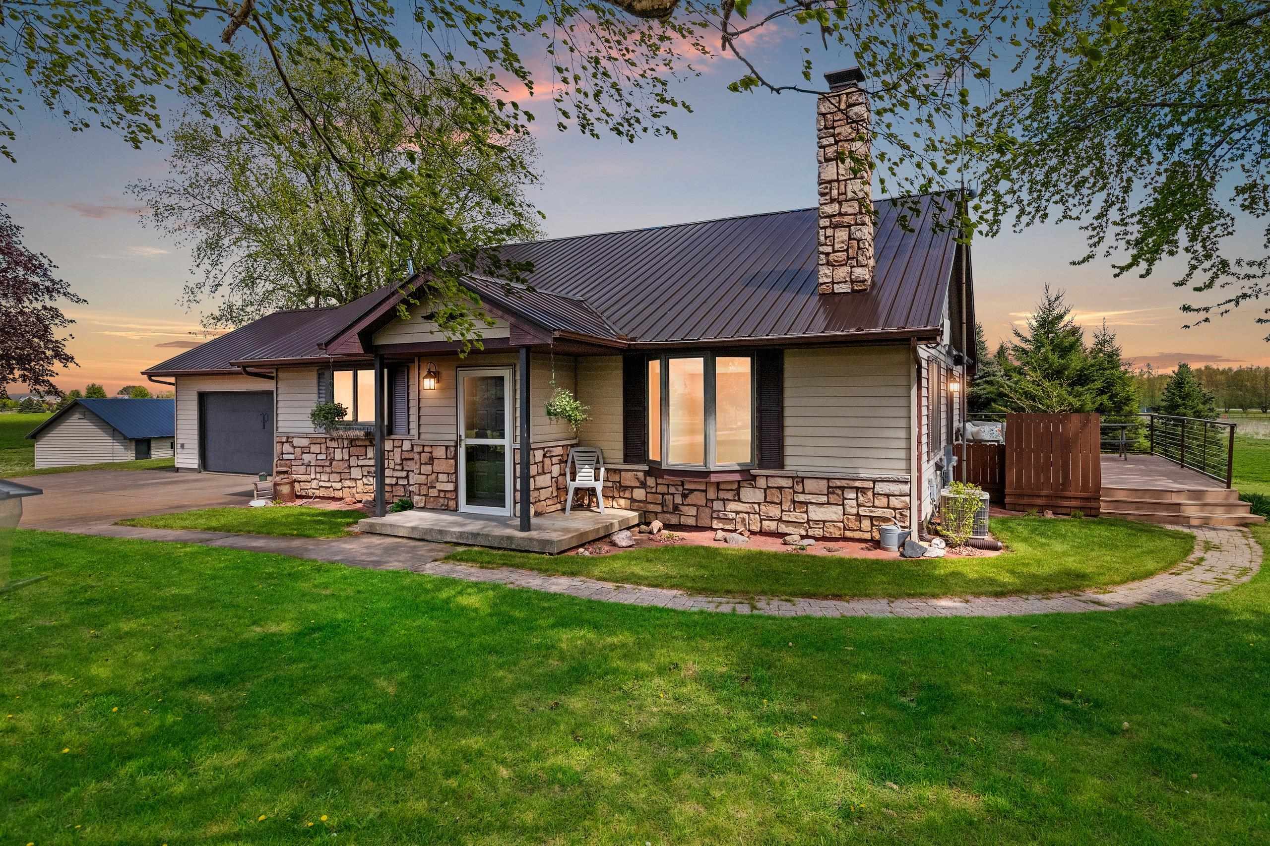 4360 REIGHMOOR Road property preview photograph