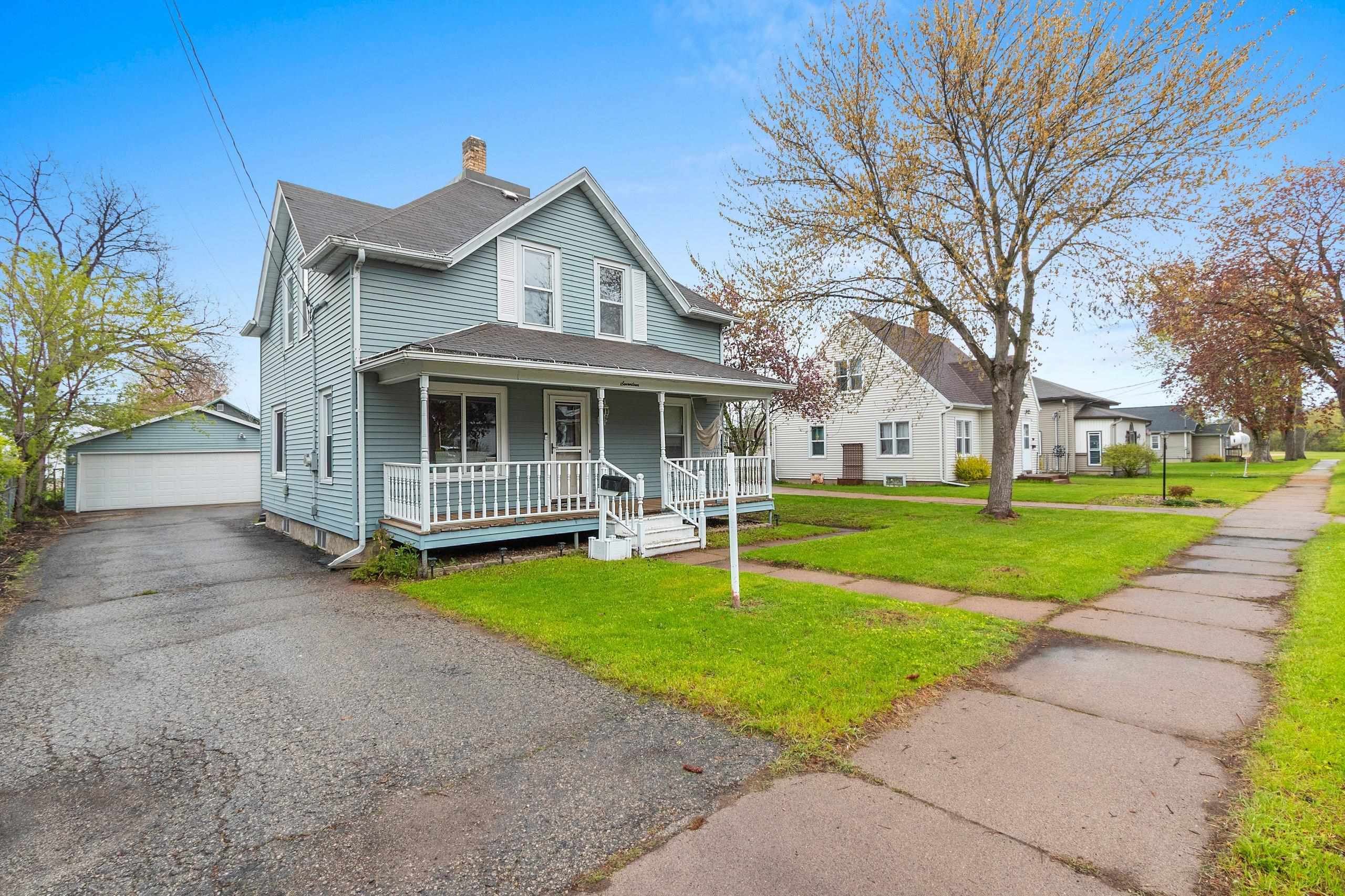 17 E 2ND Street property preview photograph