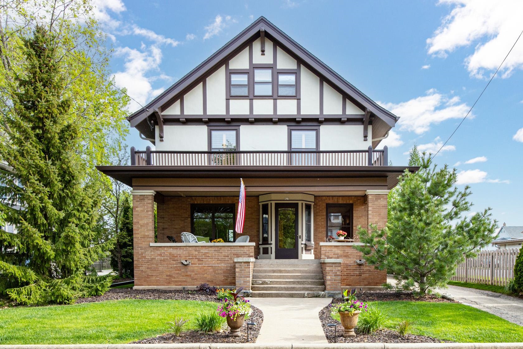 823 WASHINGTON Avenue property preview photograph