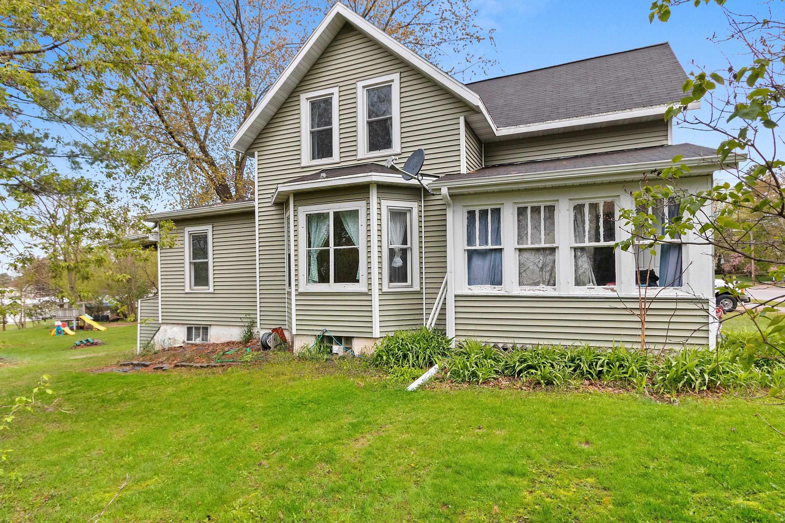 63 N 12TH Street property preview photograph