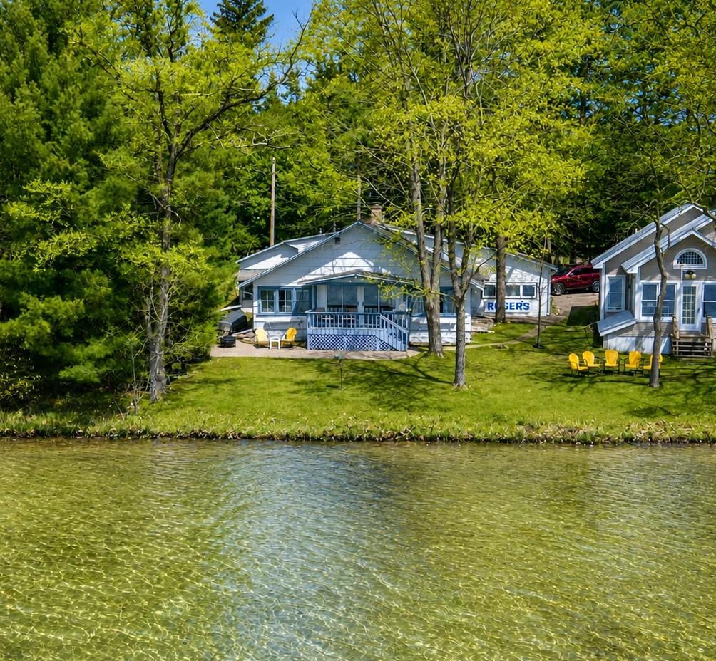 N2405 LONG COVE Drive property preview photograph