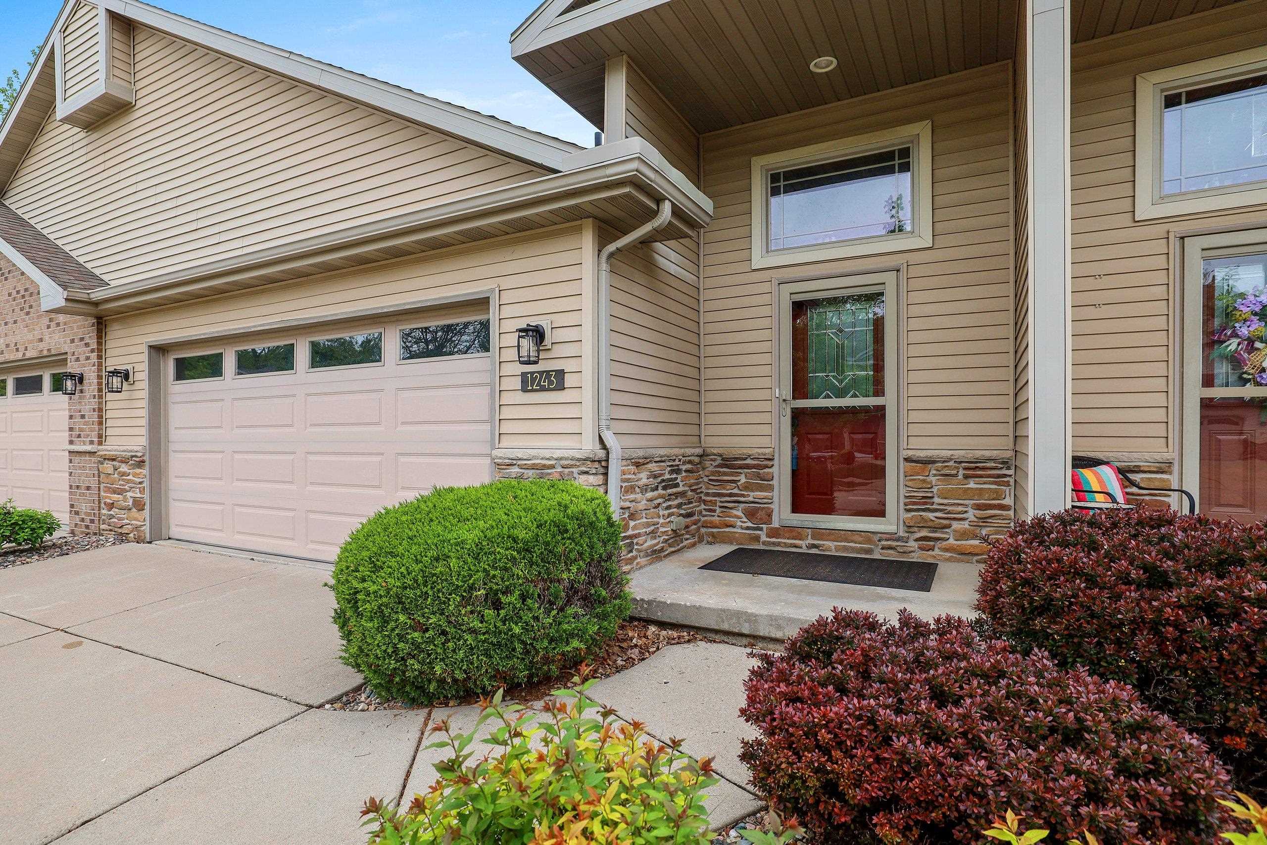 1243 PRAIRIE FALCON Trail property preview photograph