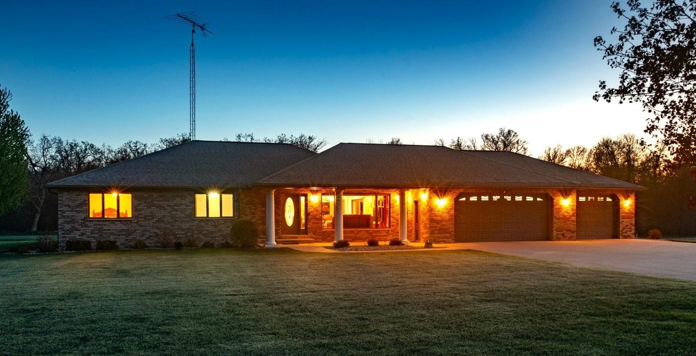 N1180 COUNTY ROAD EE property preview photograph