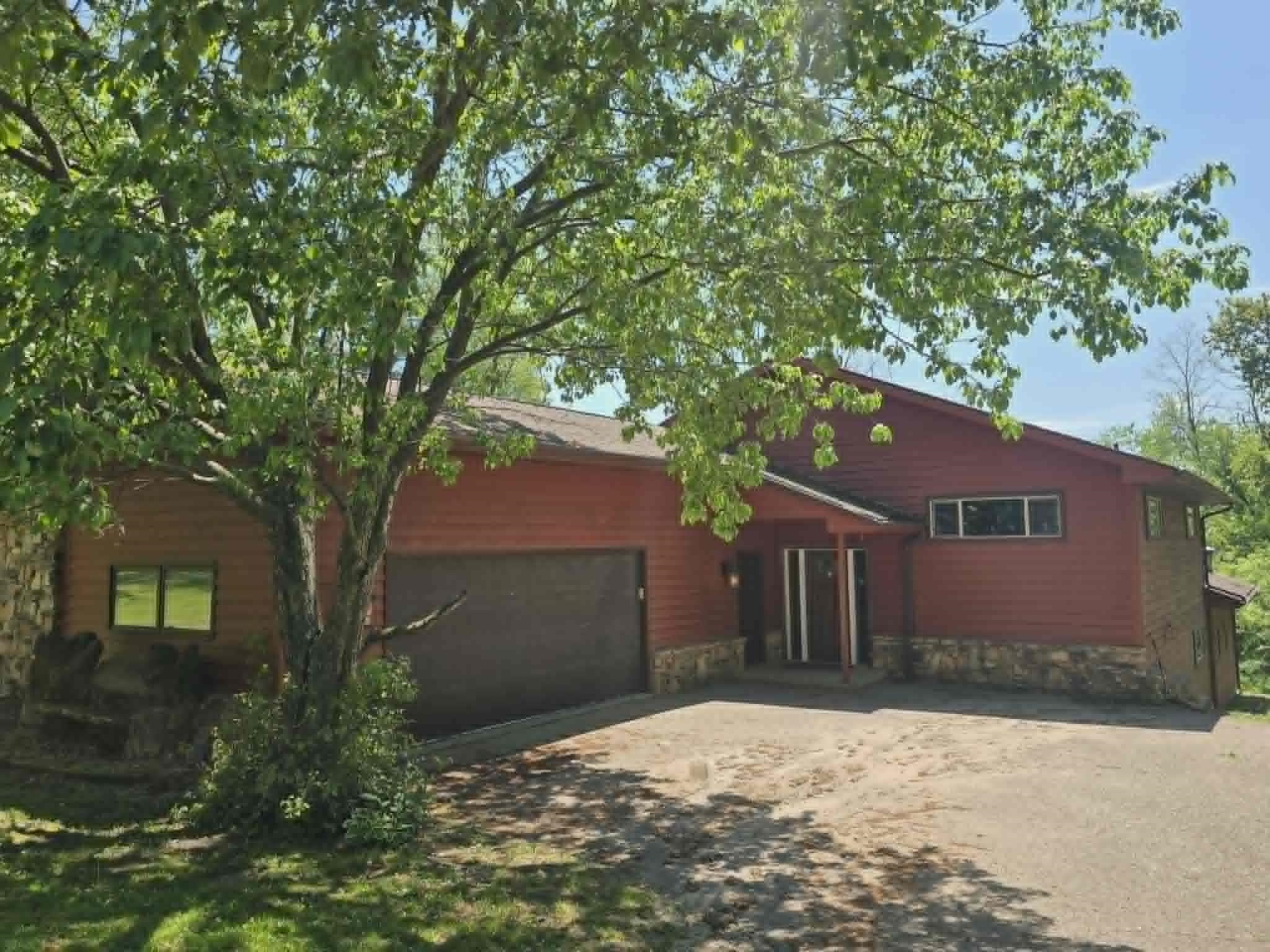 350 LAKE Street property preview photograph