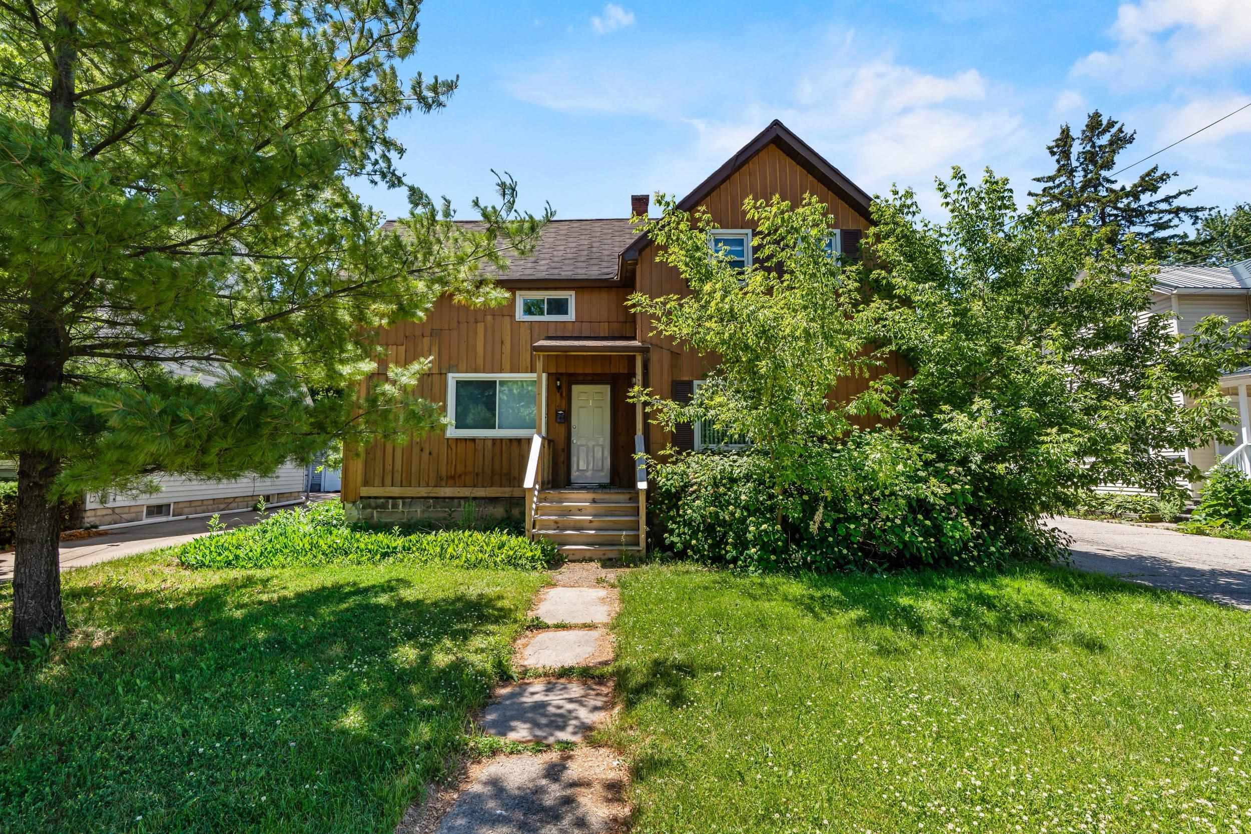 1427 W COLLEGE Avenue property preview photograph