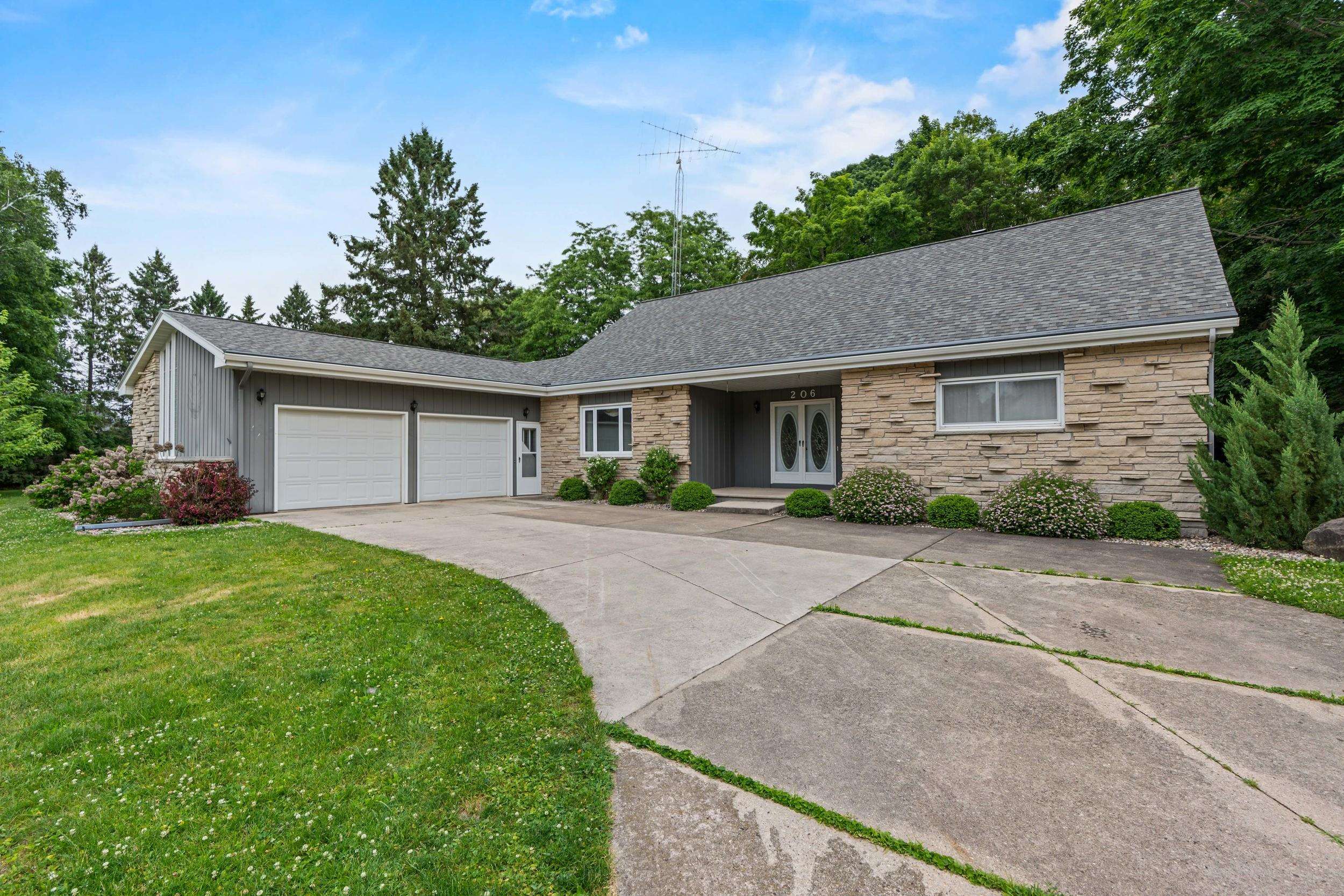 206 WOODSIDE Street property preview photograph