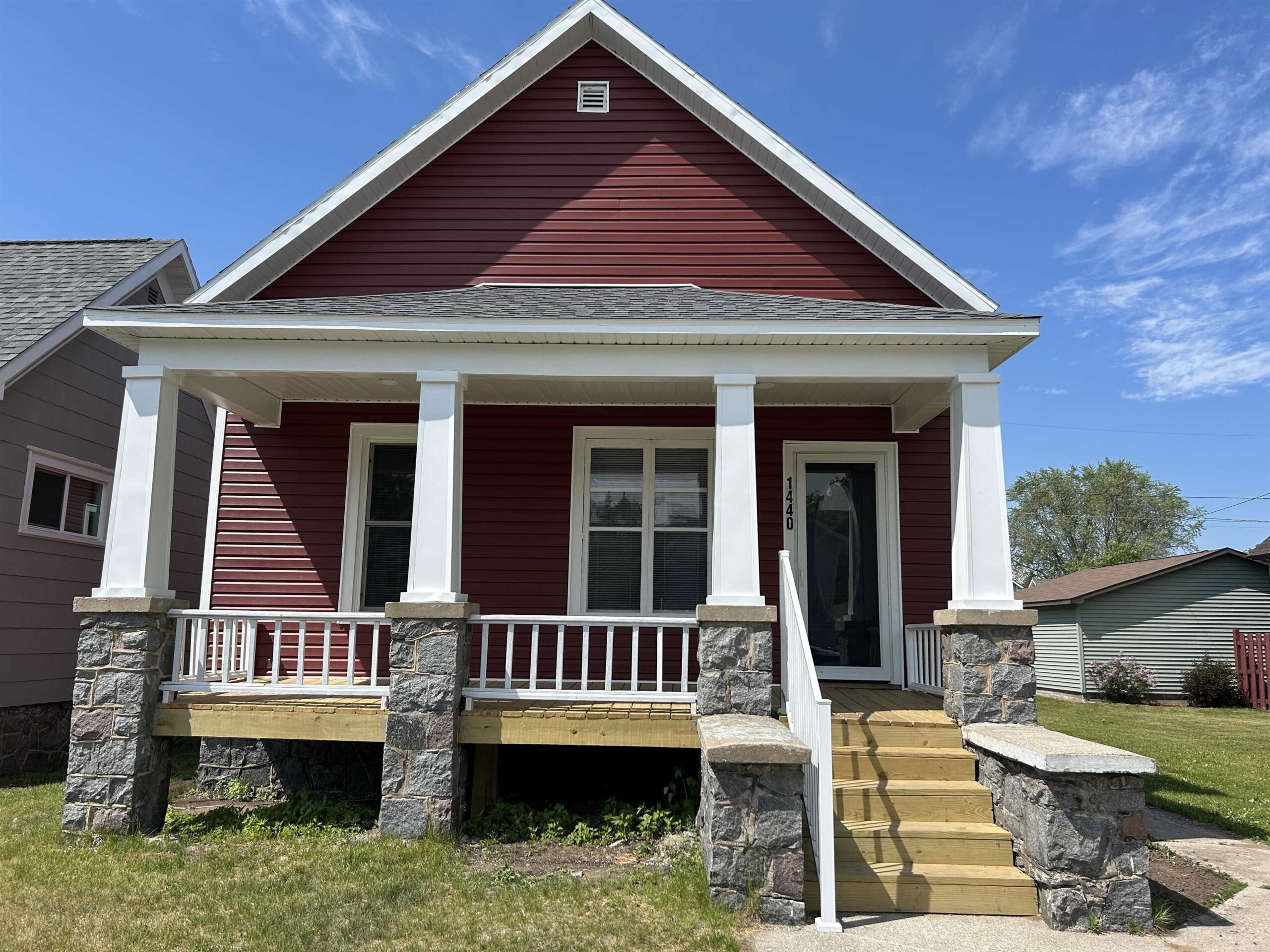 1440 GARFIELD Avenue property preview photograph